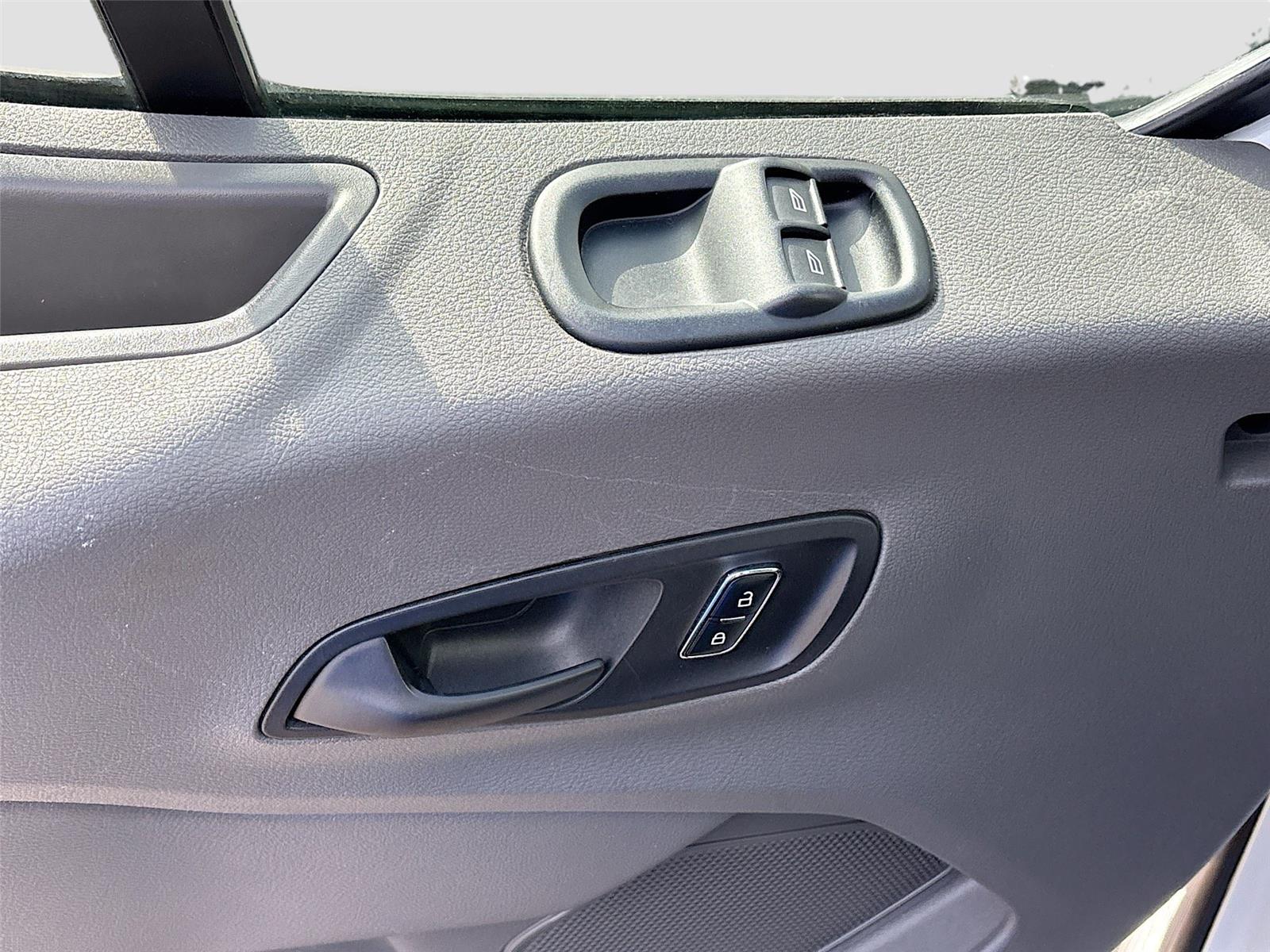 2023 Ford Transit Passenger Wagon XLT