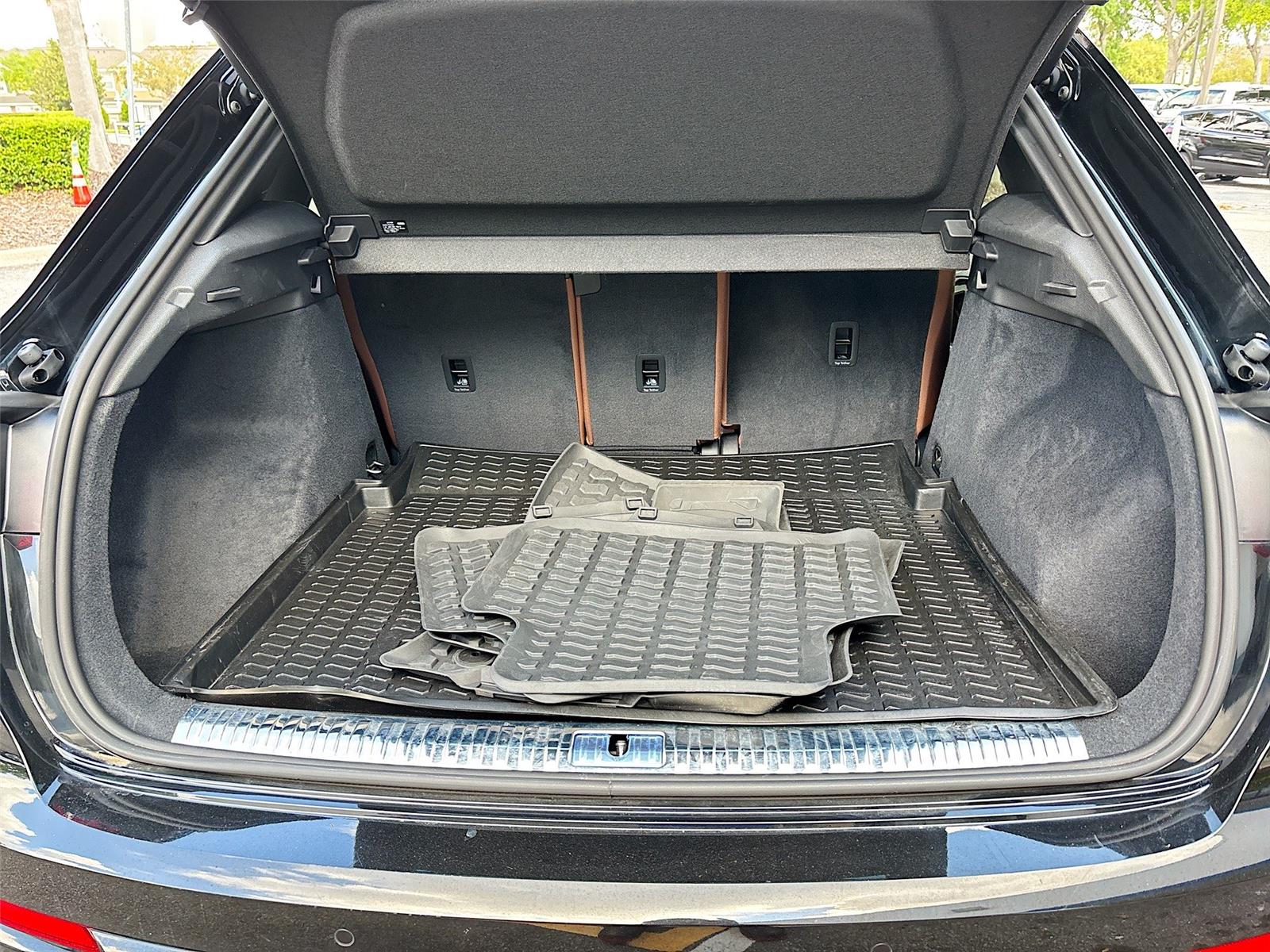 2024 Audi Q3 S line Premium Plus