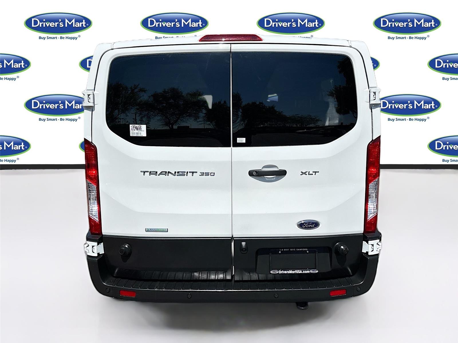 2024 Ford Transit Passenger Wagon XLT