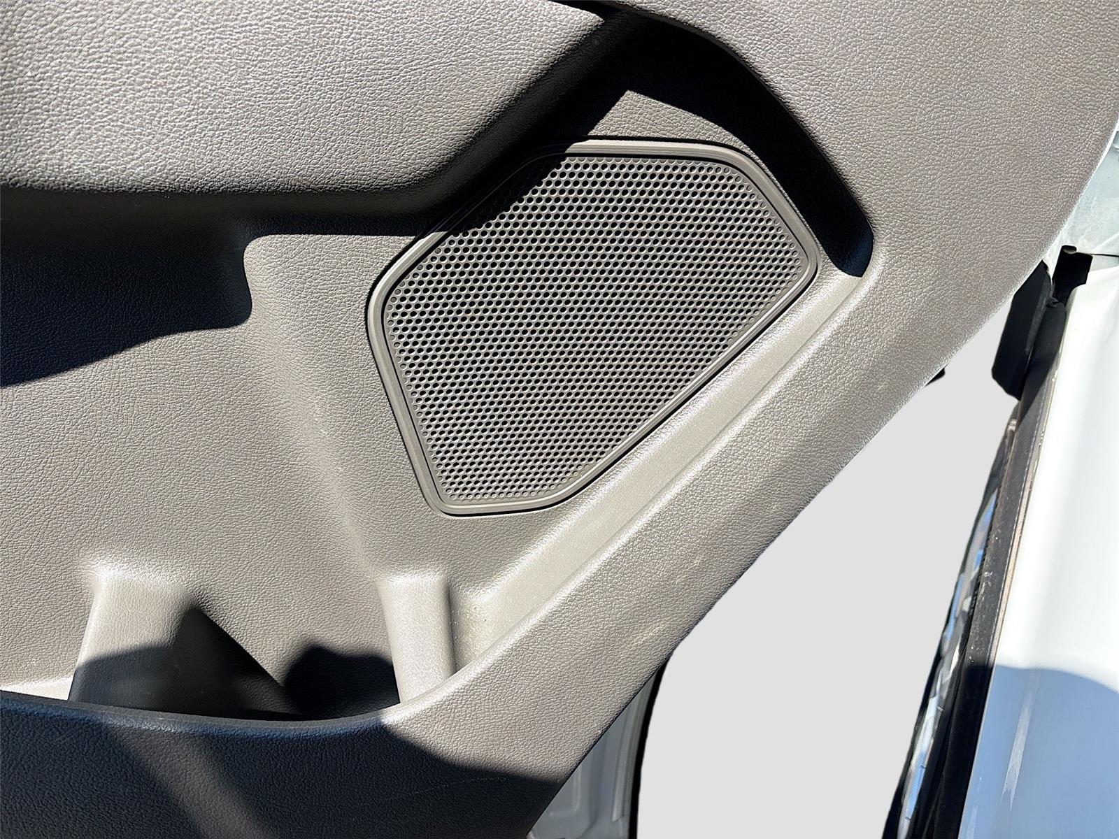 2024 Ford Transit Passenger Wagon XLT