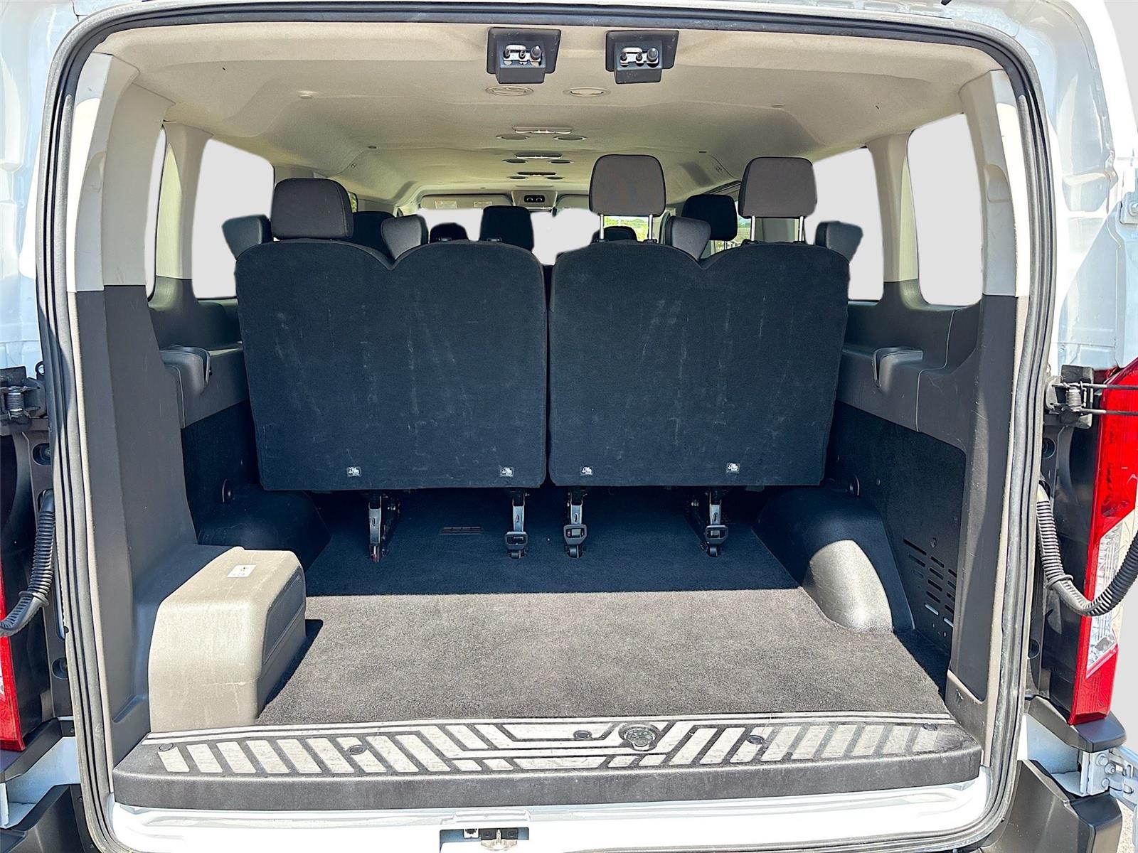 2024 Ford Transit Passenger Wagon XLT