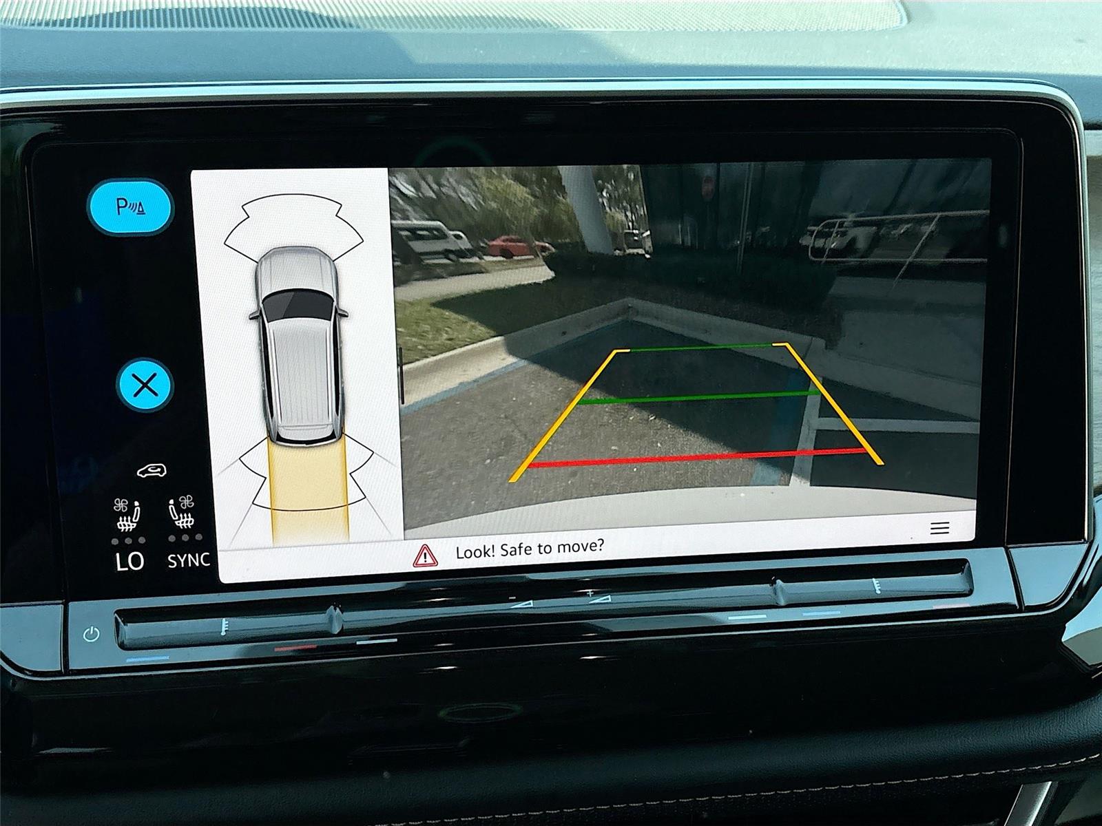 2025 Volkswagen Atlas 2.0T SE w/Technology