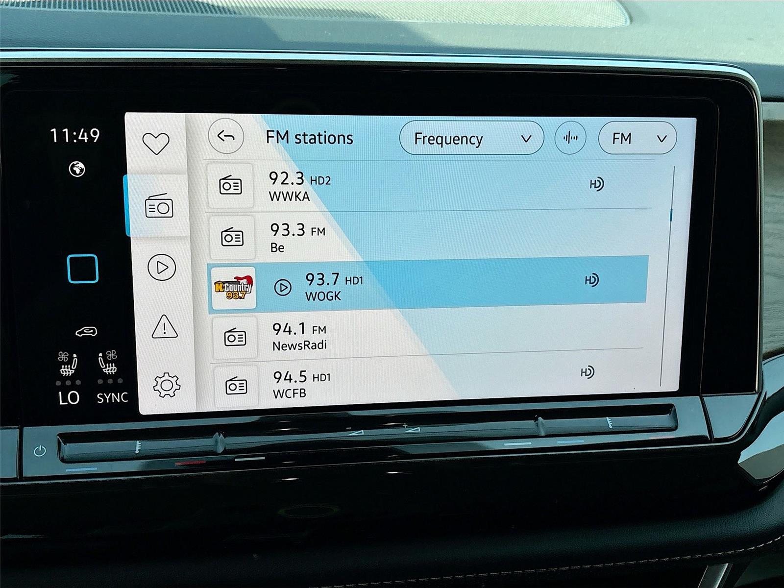 2025 Volkswagen Atlas 2.0T SE w/Technology