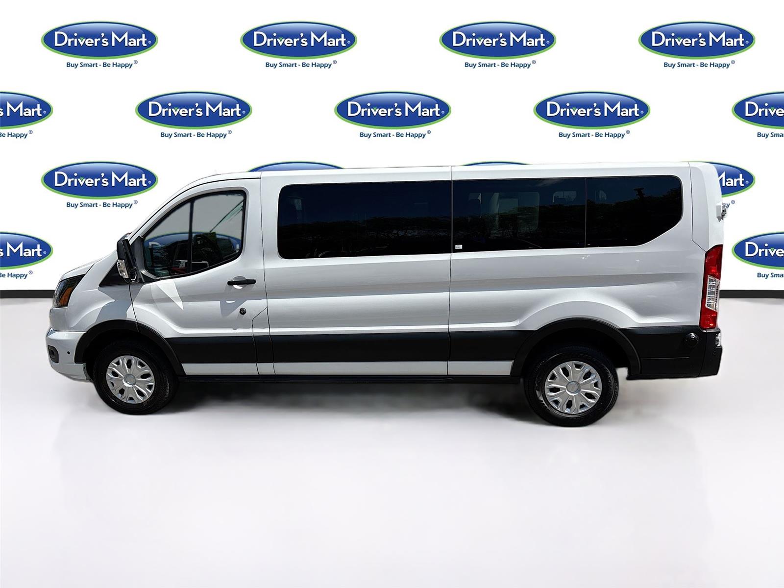 2024 Ford Transit Passenger Wagon XLT