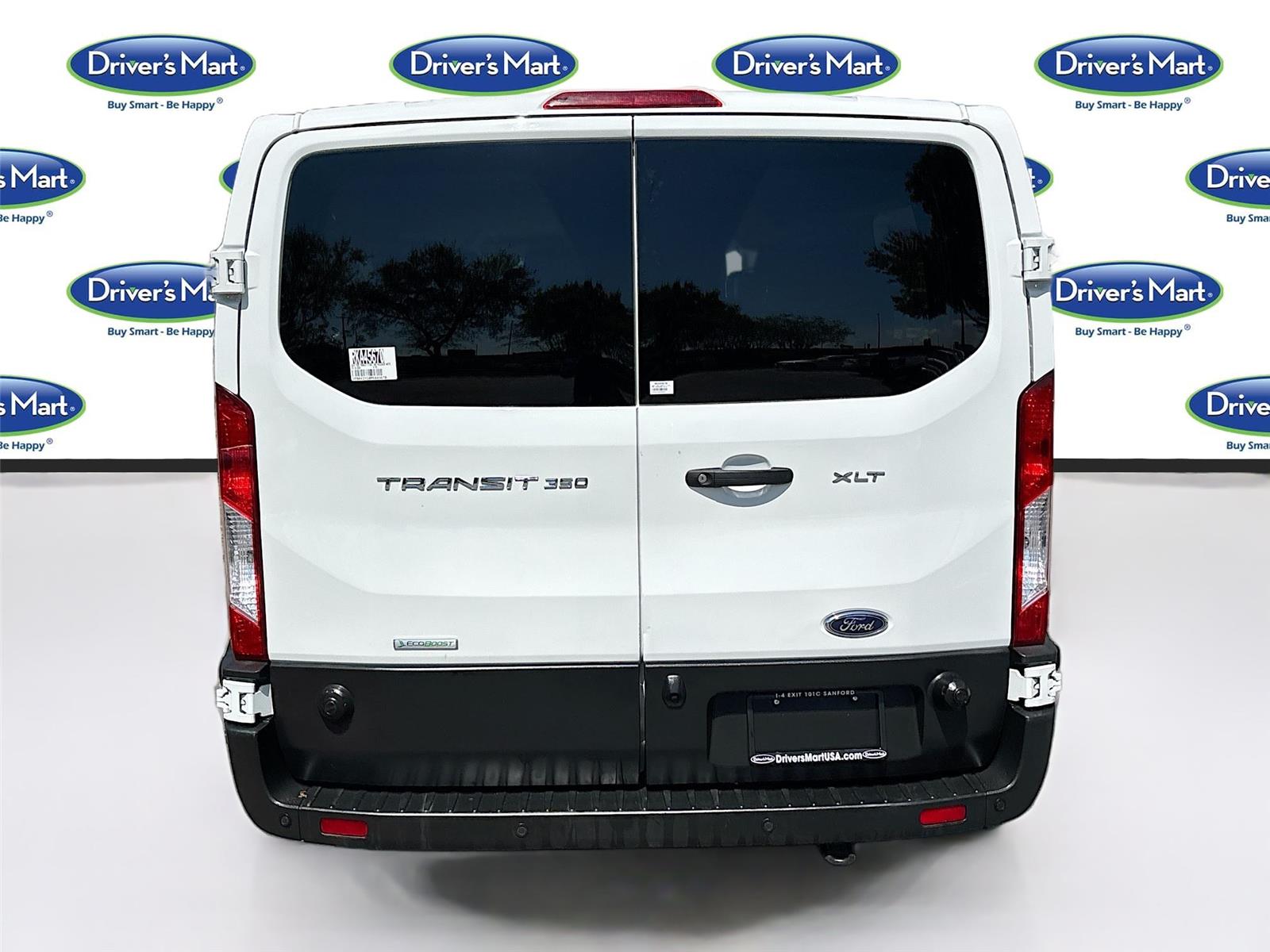 2024 Ford Transit Passenger Wagon XLT