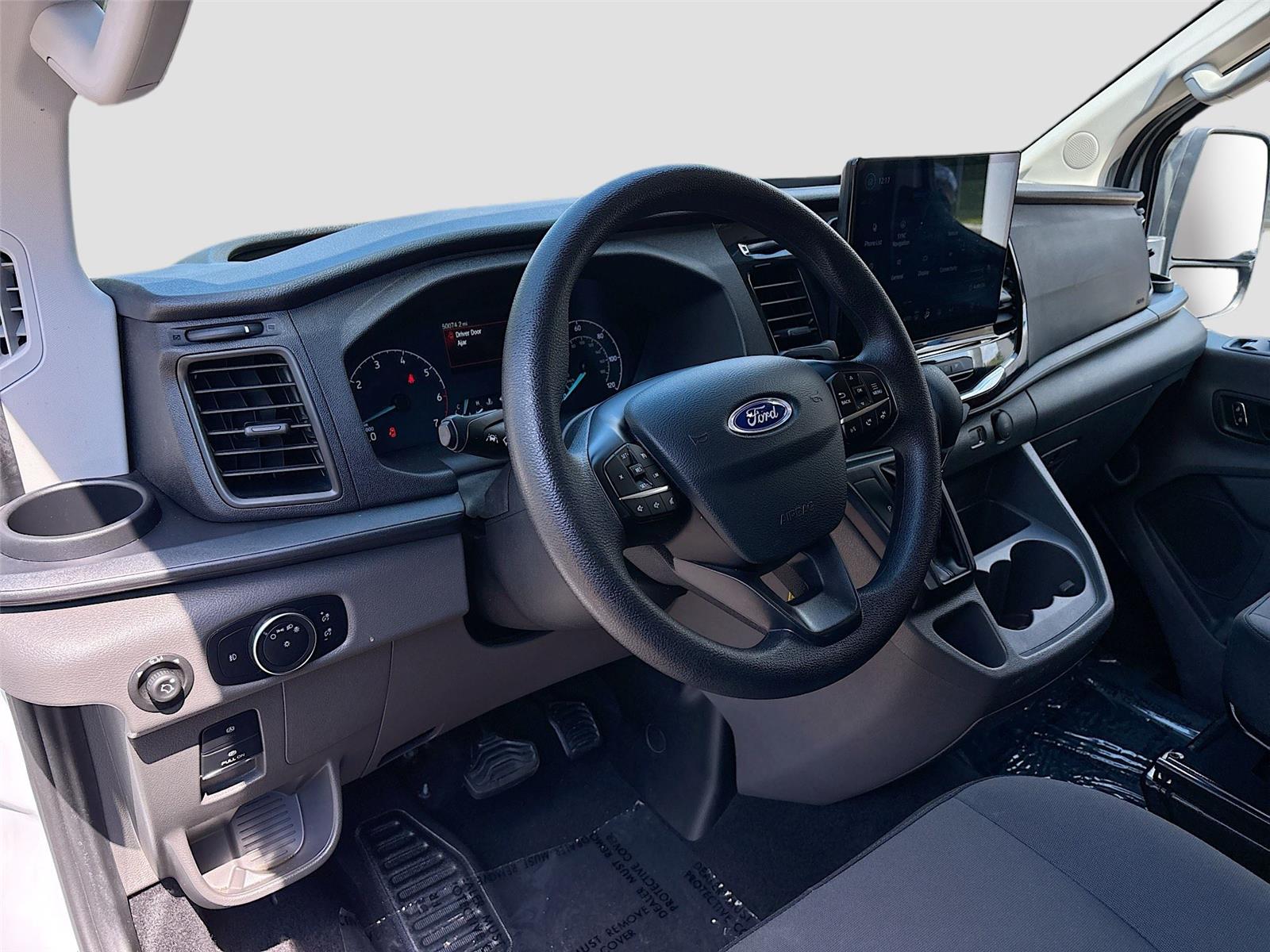 2024 Ford Transit Passenger Wagon XLT