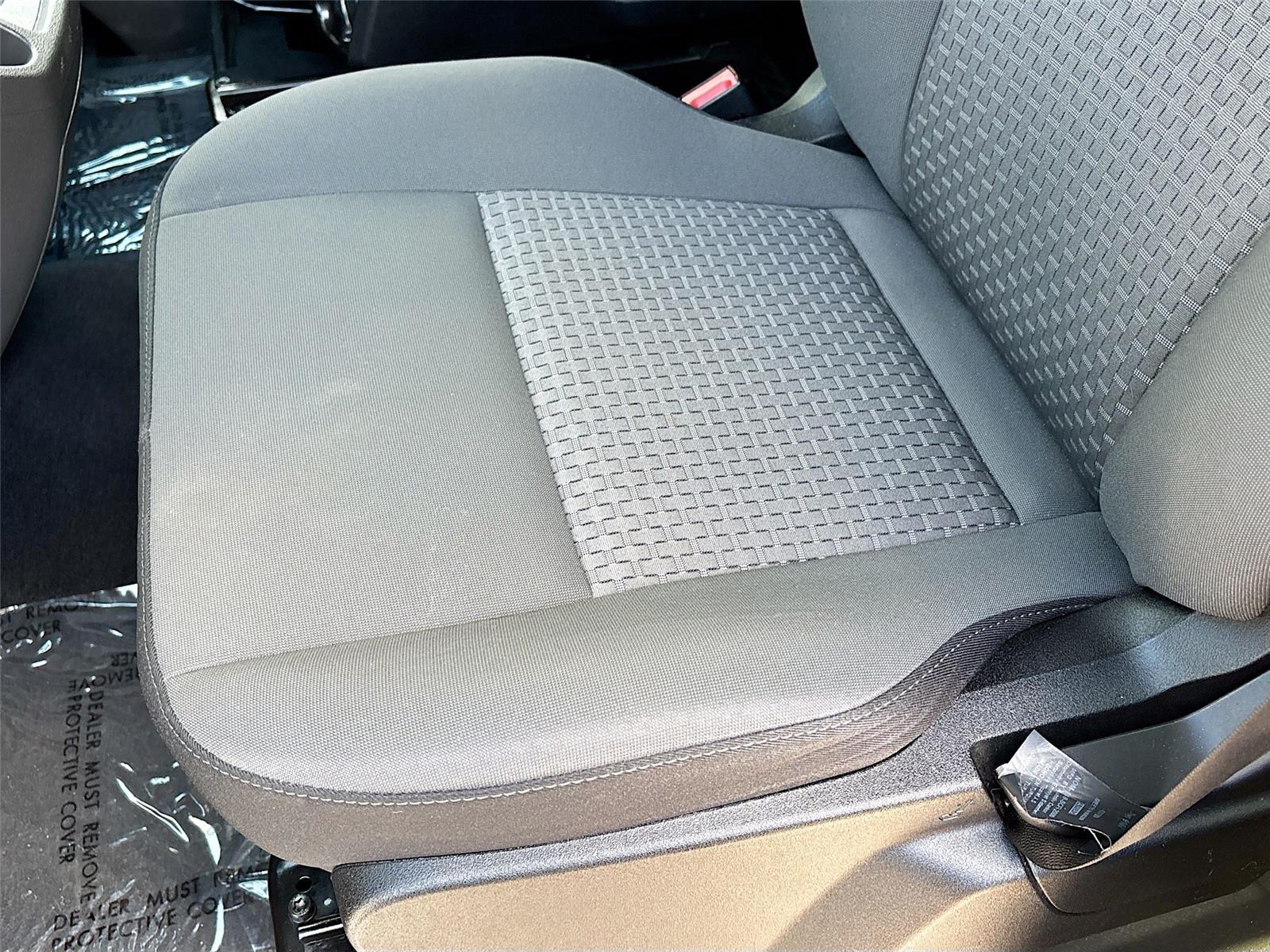 2024 Ford Transit Passenger Wagon XLT