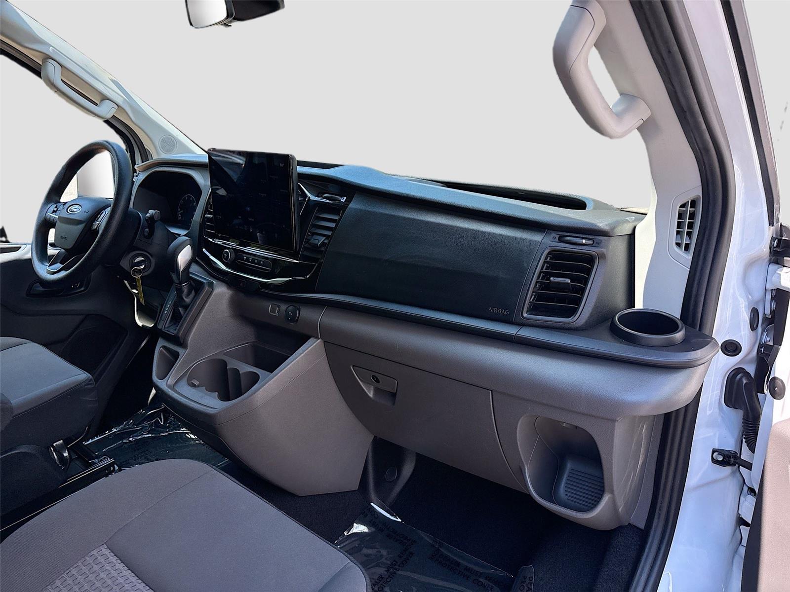 2024 Ford Transit Passenger Wagon XLT