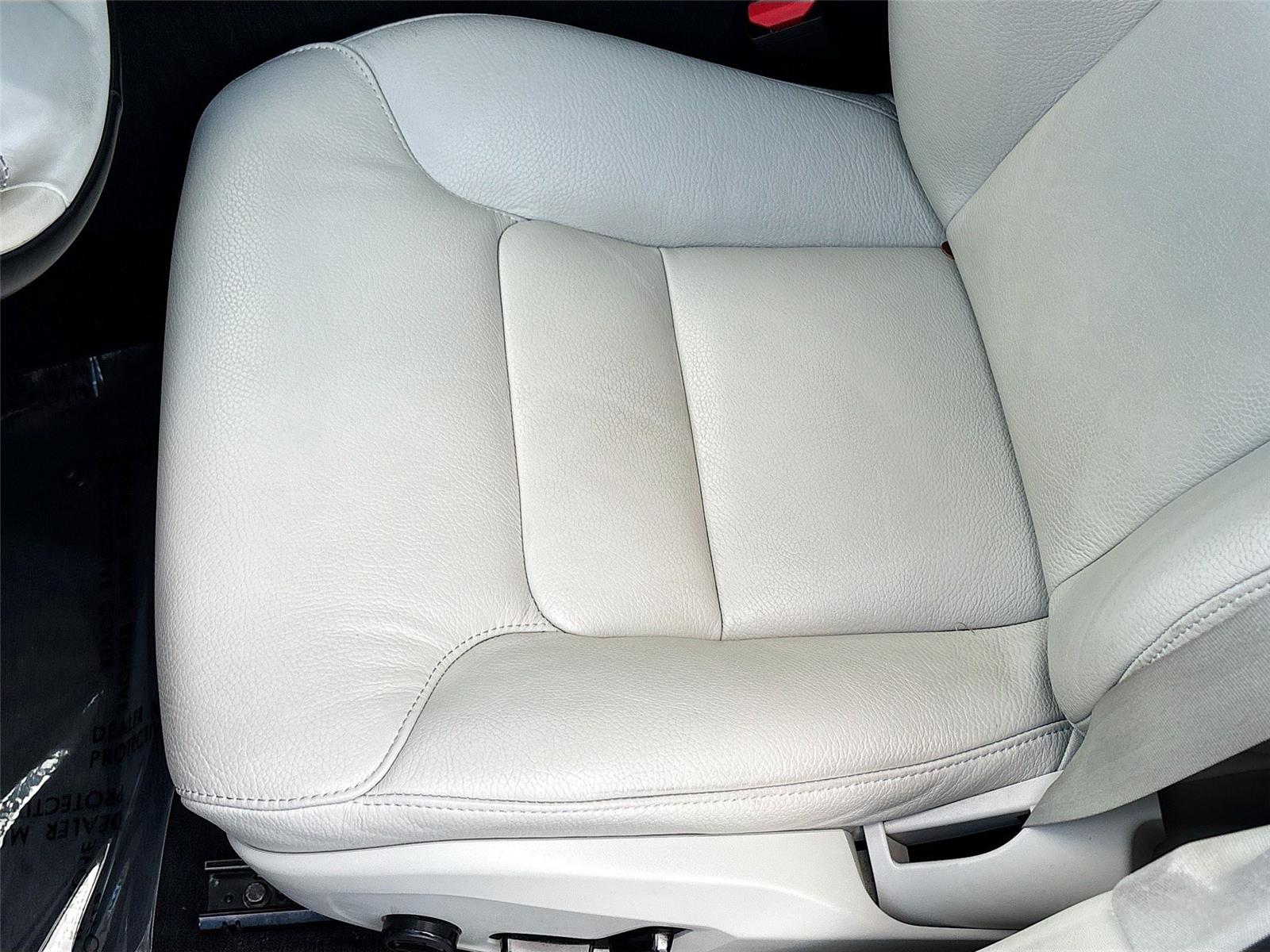 2025 Volvo V60 Cross Country Plus