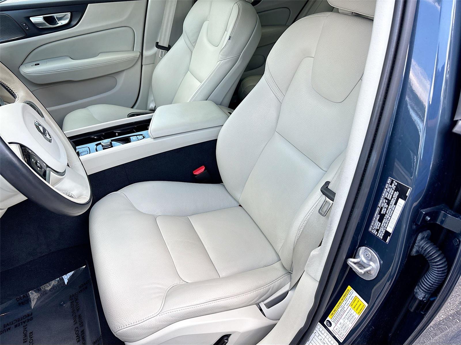 2025 Volvo V60 Cross Country Plus