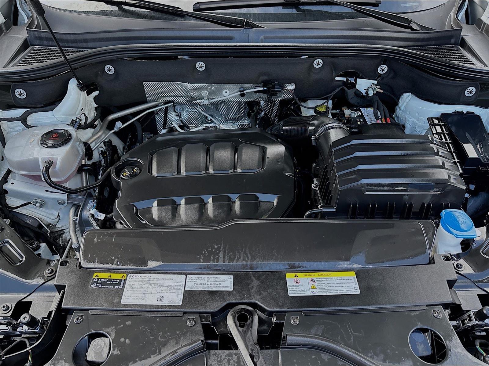 2025 Volkswagen Atlas Cross Sport 2.0T SE w/Technology