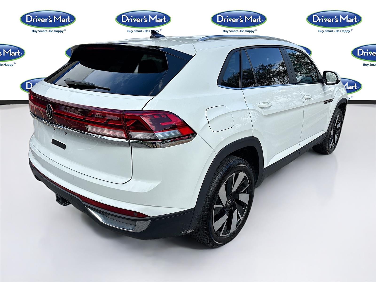 2025 Volkswagen Atlas Cross Sport 2.0T SE w/Technology