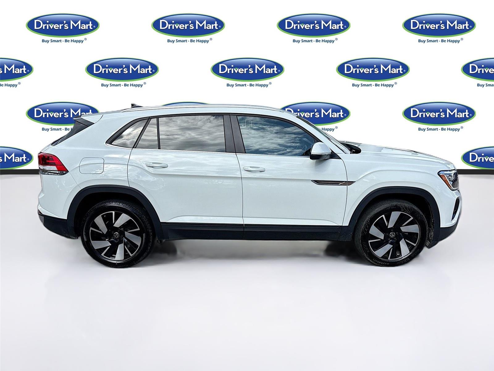 2025 Volkswagen Atlas Cross Sport 2.0T SE w/Technology