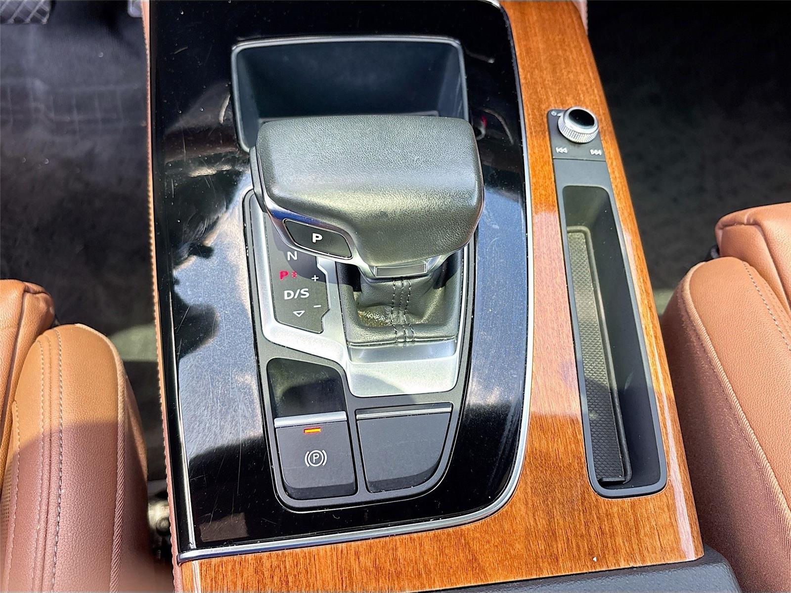 2023 Audi Q5 Premium Plus