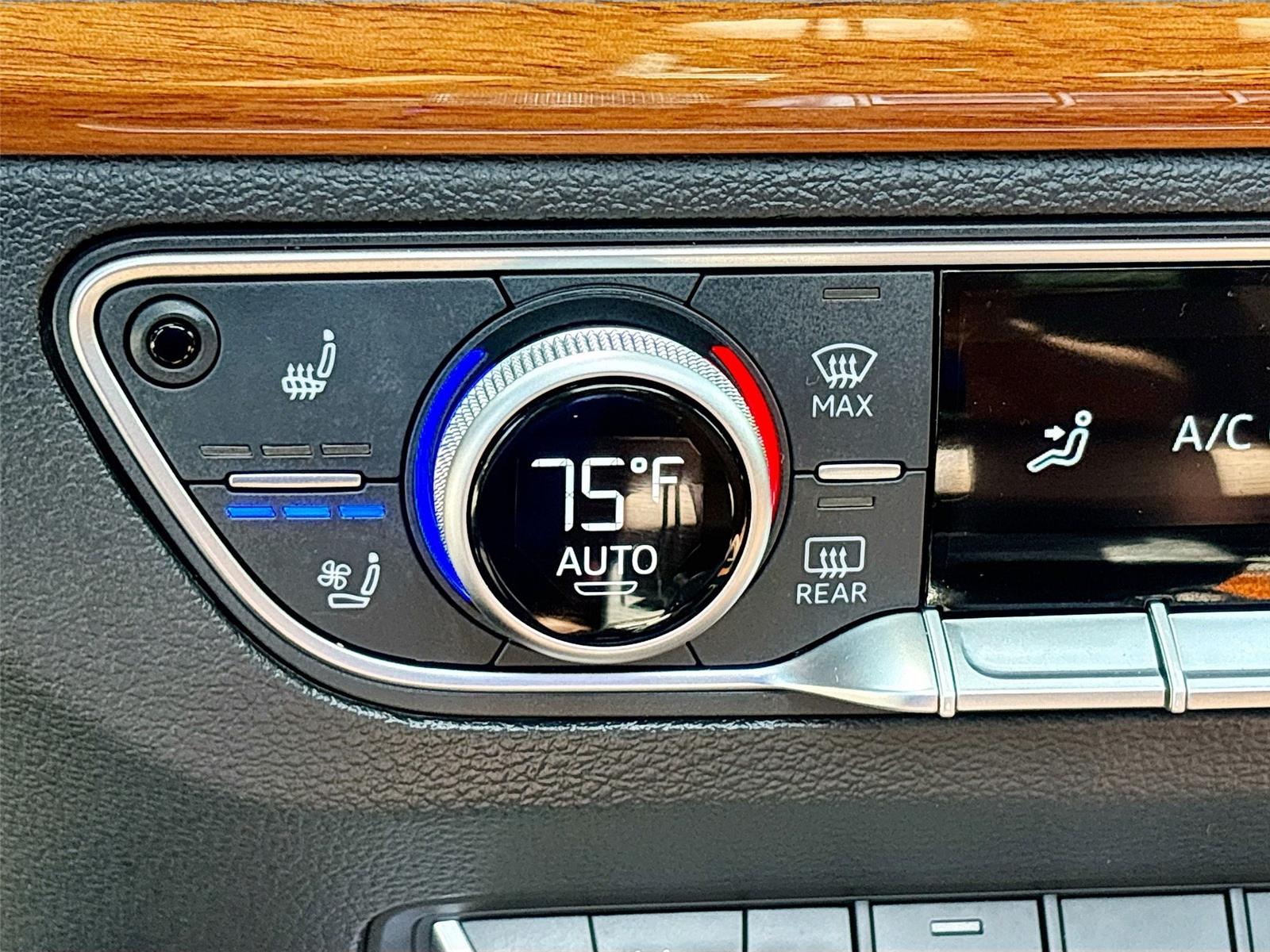 2023 Audi Q5 Premium Plus