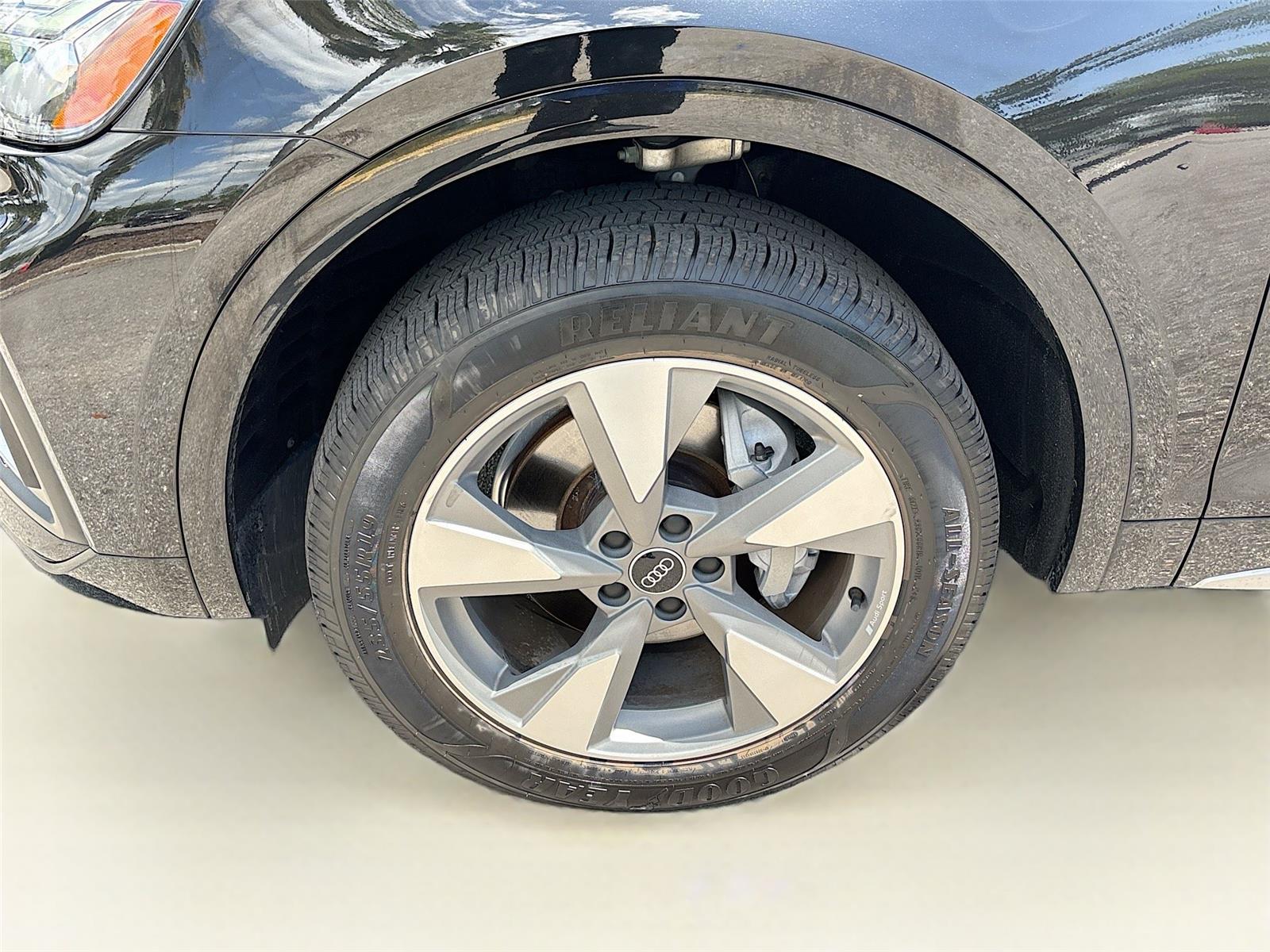 2023 Audi Q5 Premium Plus