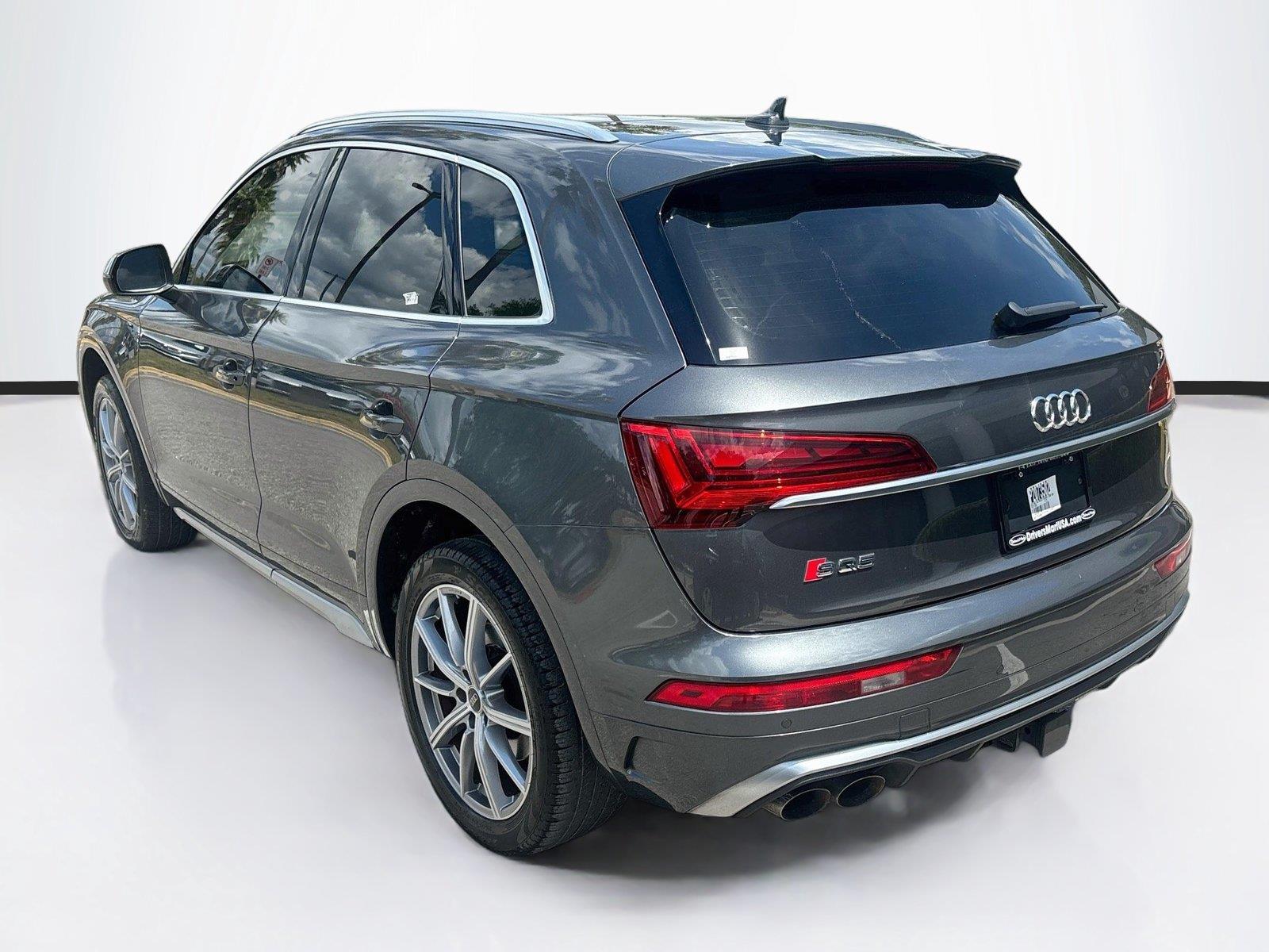 2023 Audi SQ5 Premium Plus