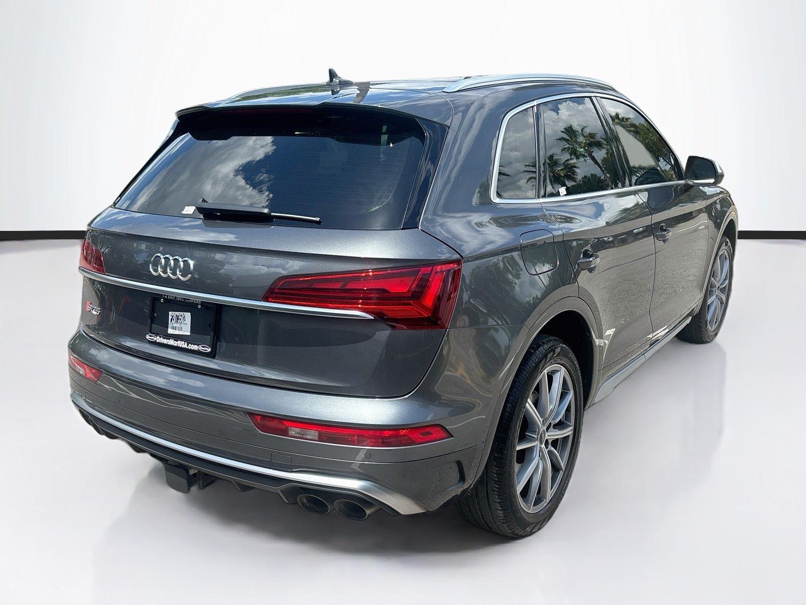 2023 Audi SQ5 Premium Plus