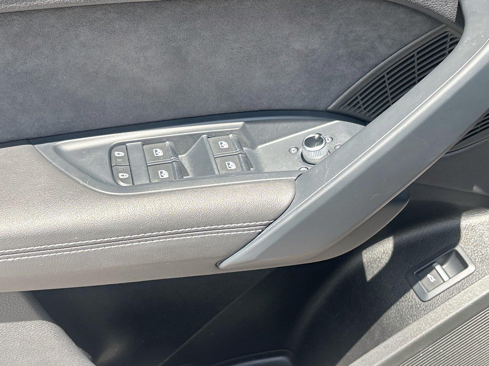 2023 Audi SQ5 Premium Plus