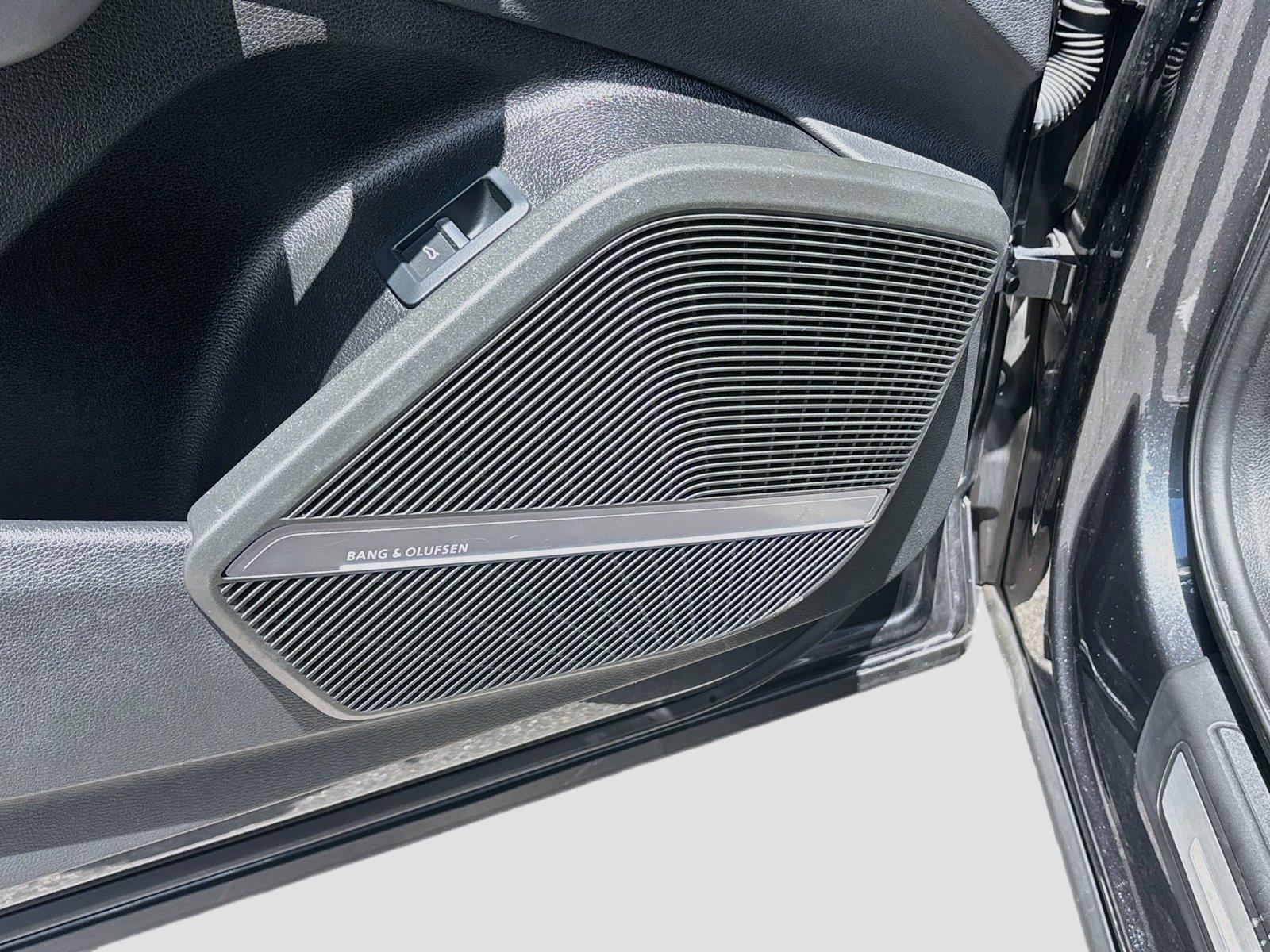 2023 Audi SQ5 Premium Plus
