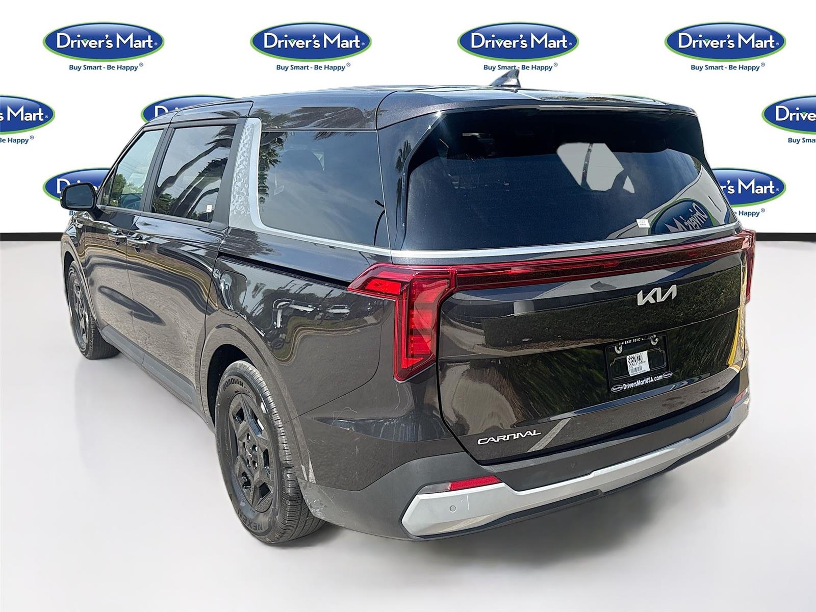 2025 Kia Carnival LXS