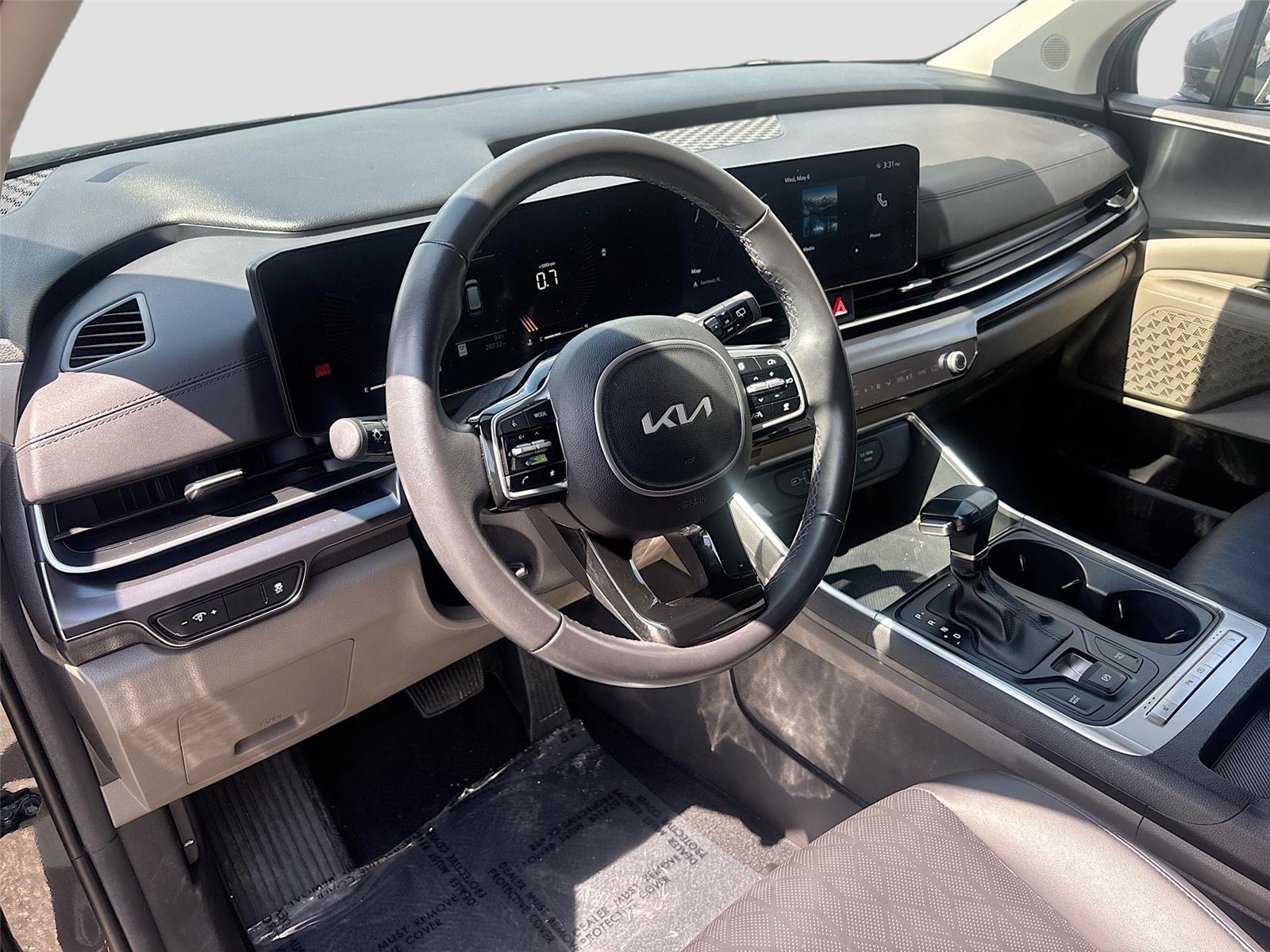 2025 Kia Carnival LXS