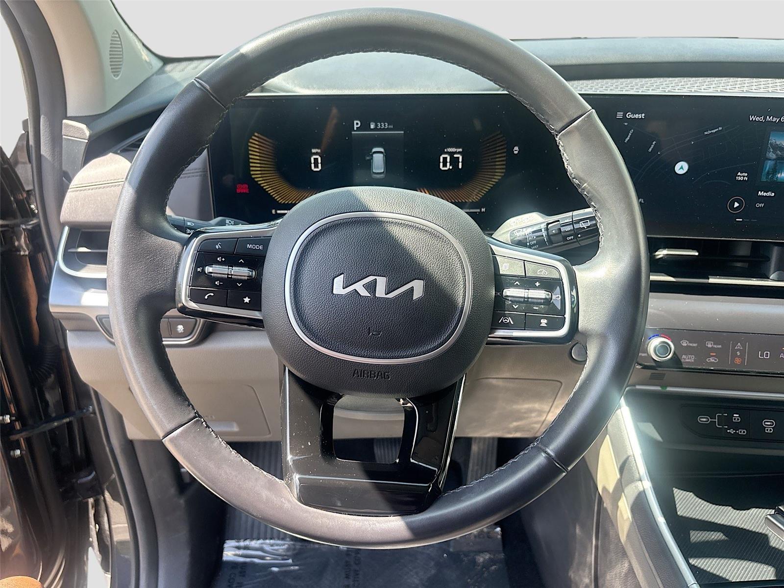 2025 Kia Carnival LXS
