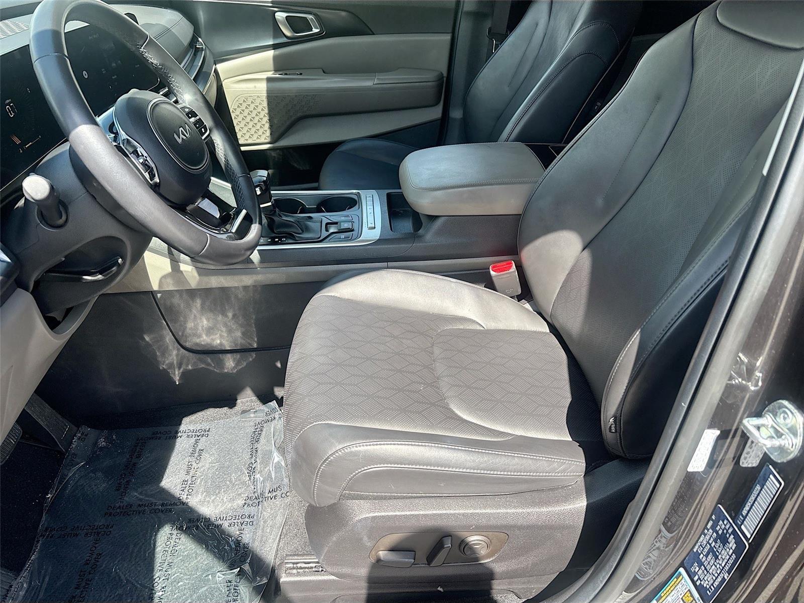 2025 Kia Carnival LXS