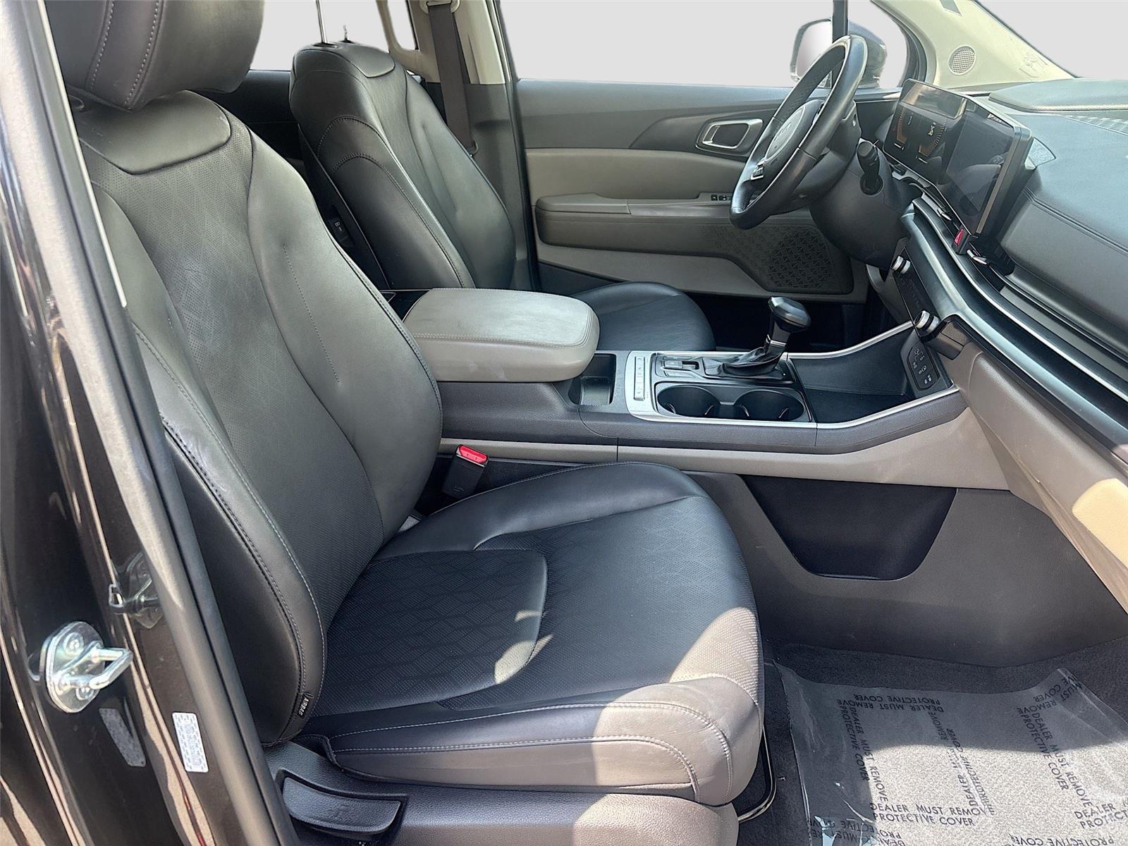 2025 Kia Carnival LXS