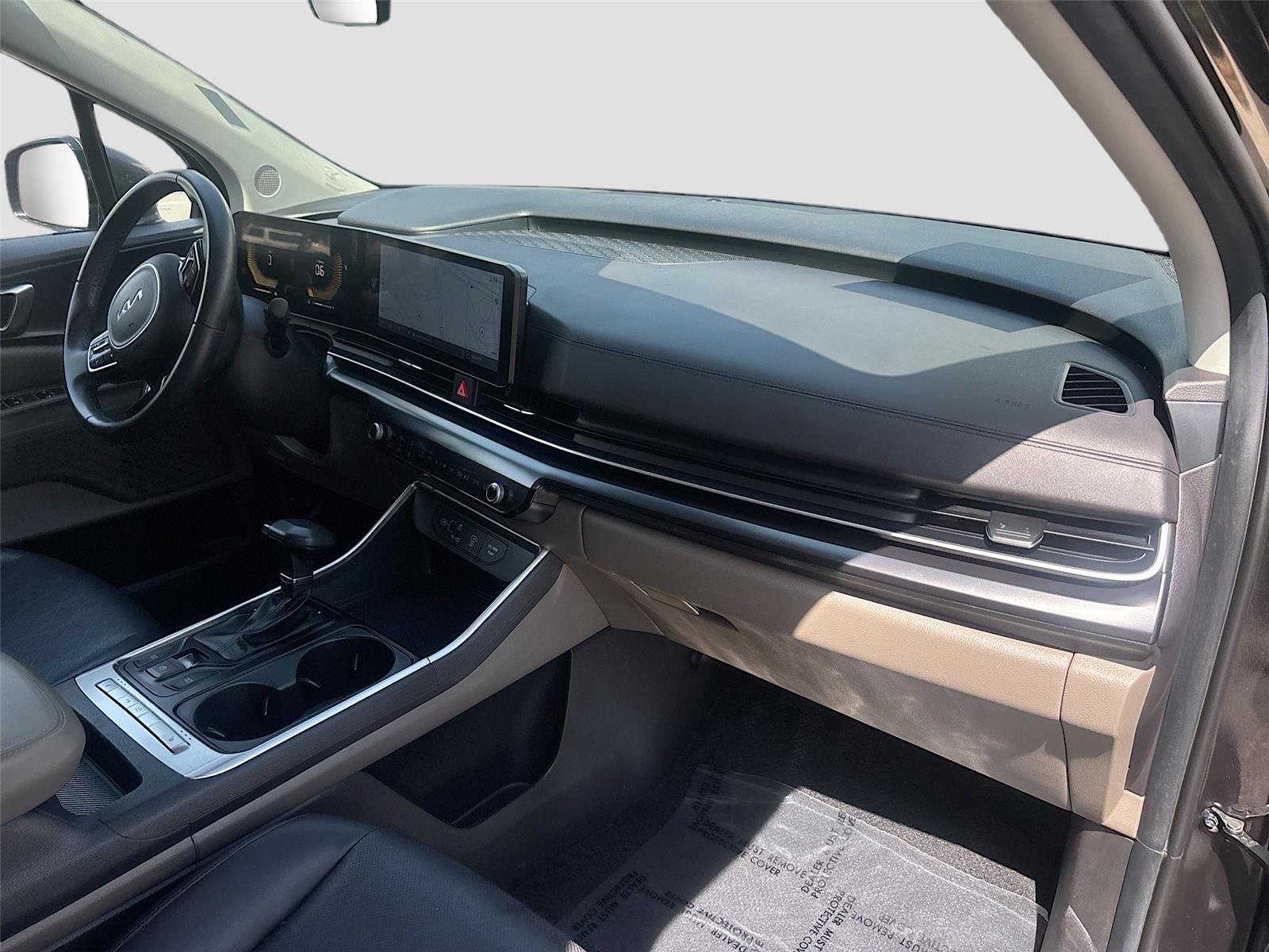 2025 Kia Carnival LXS