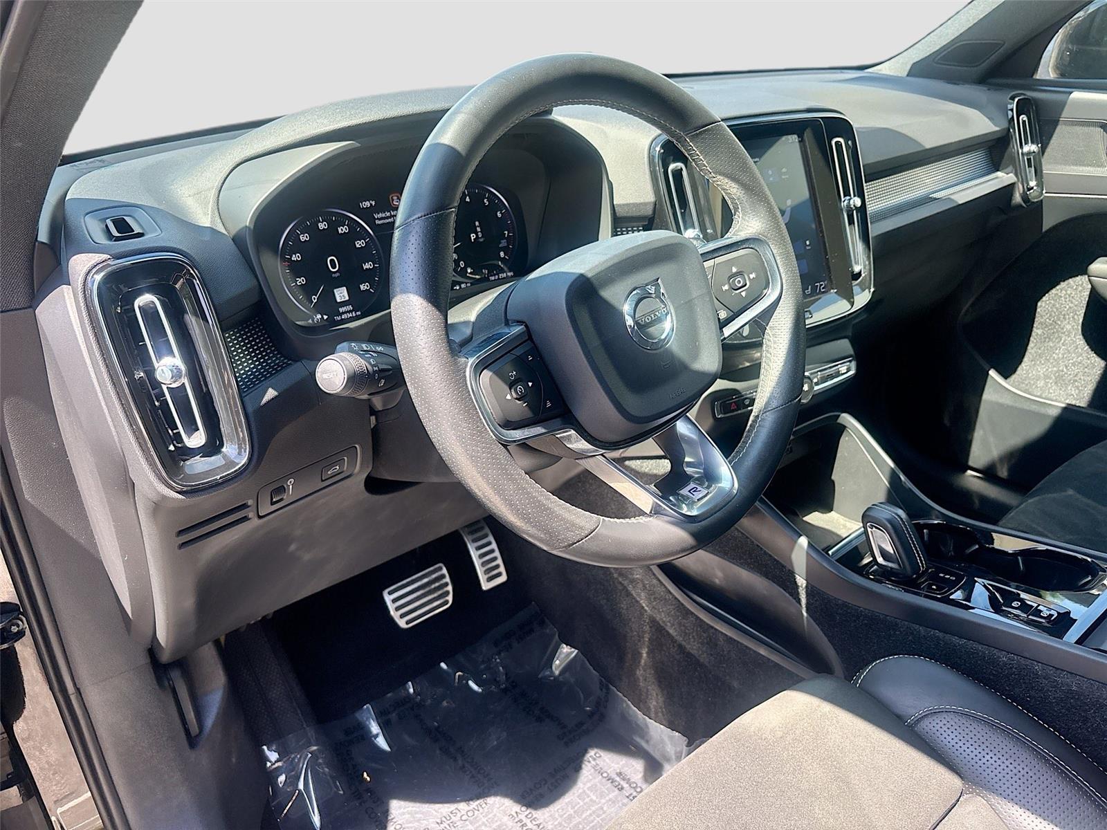 2019 Volvo XC40 R-Design