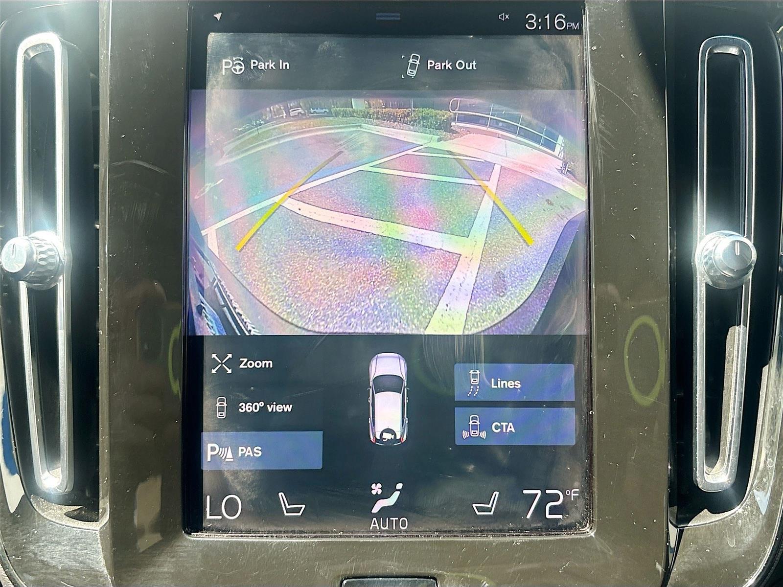 2019 Volvo XC40 R-Design