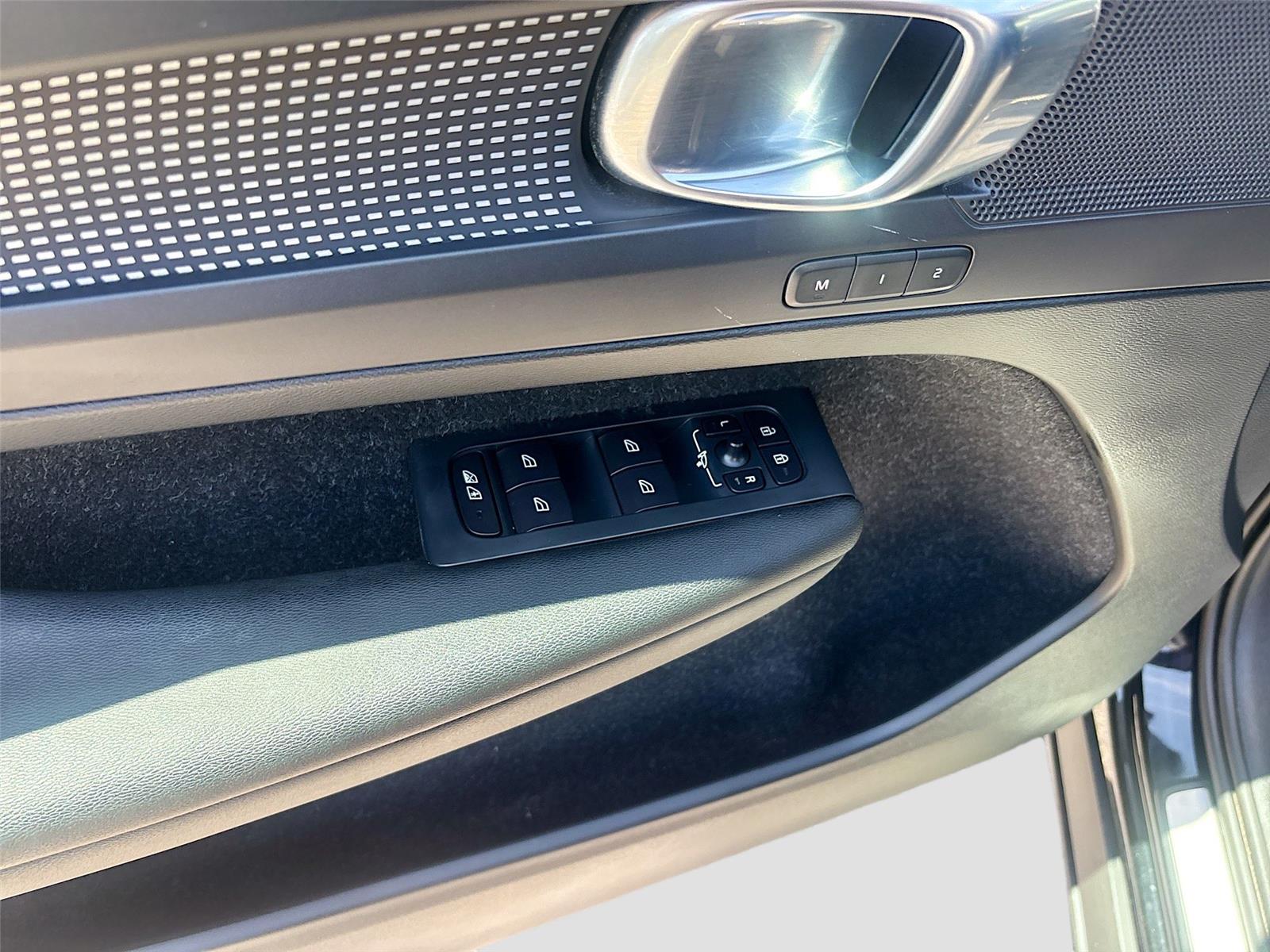 2019 Volvo XC40 R-Design