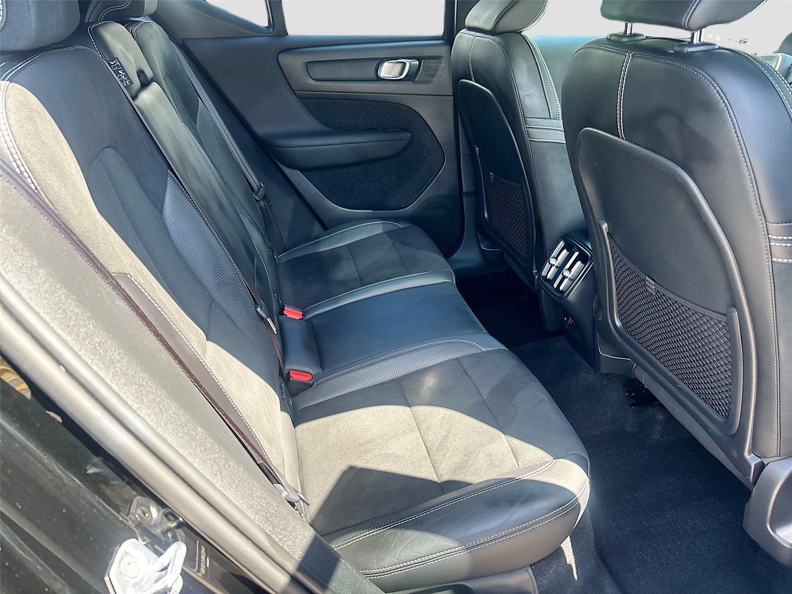 2019 Volvo XC40 R-Design