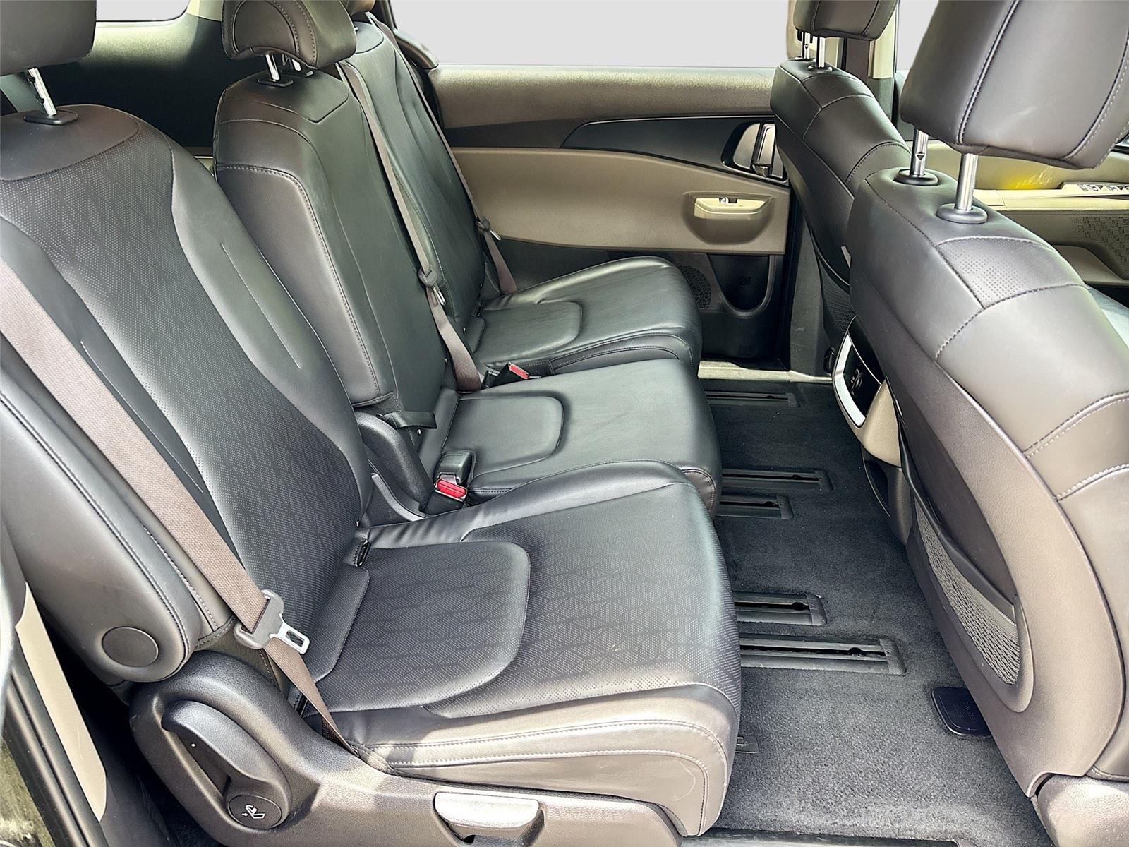 2025 Kia Carnival LXS