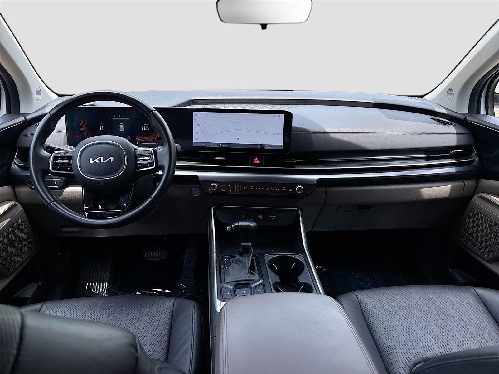 2025 Kia Carnival LXS