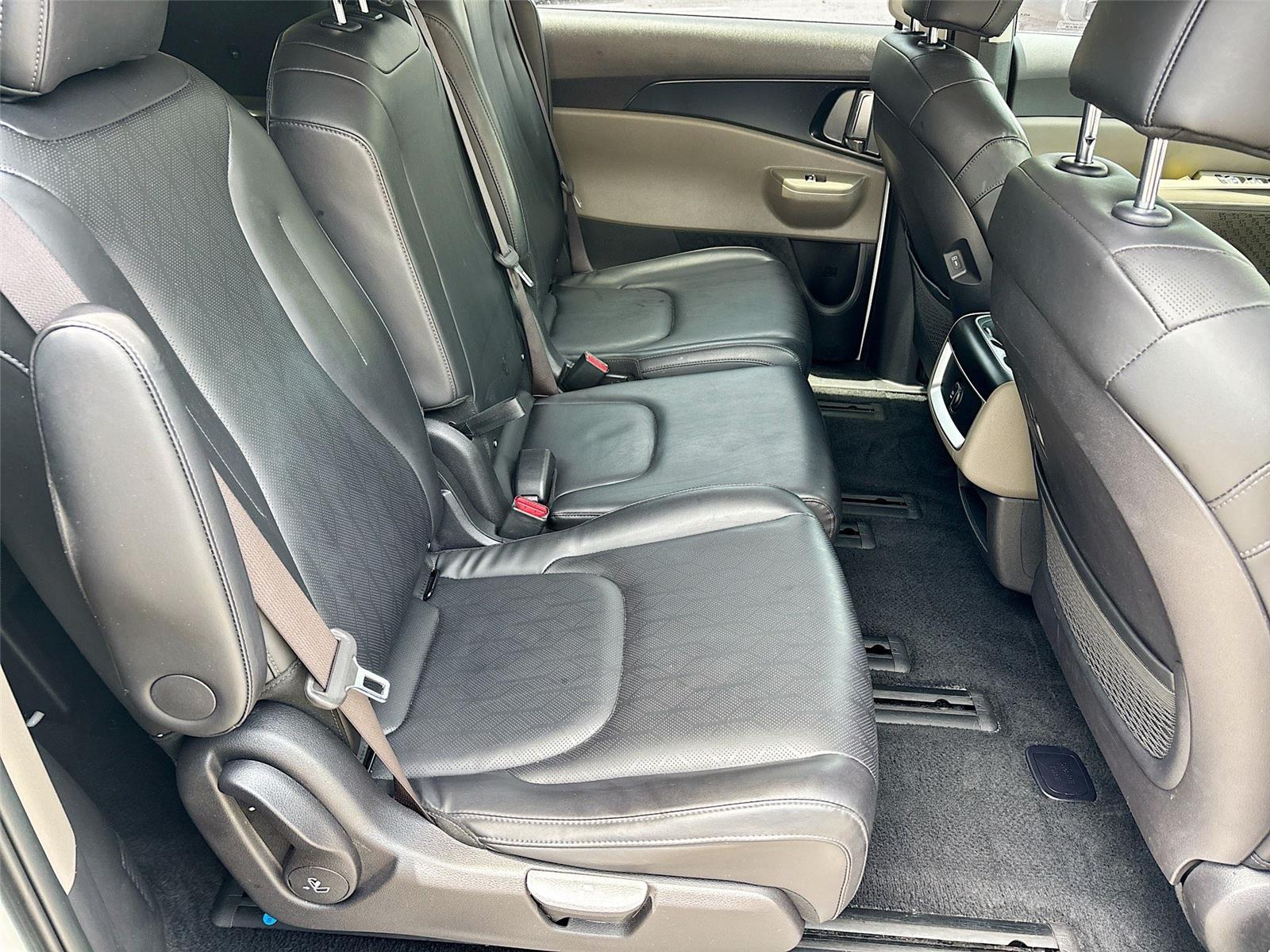 2025 Kia Carnival LXS