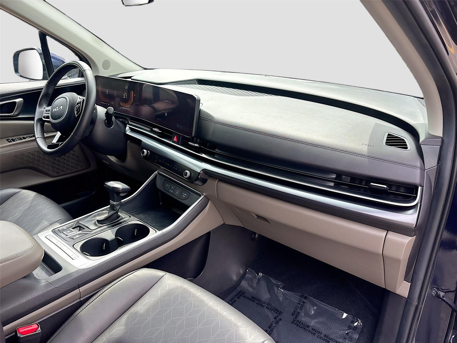 2025 Kia Carnival LXS