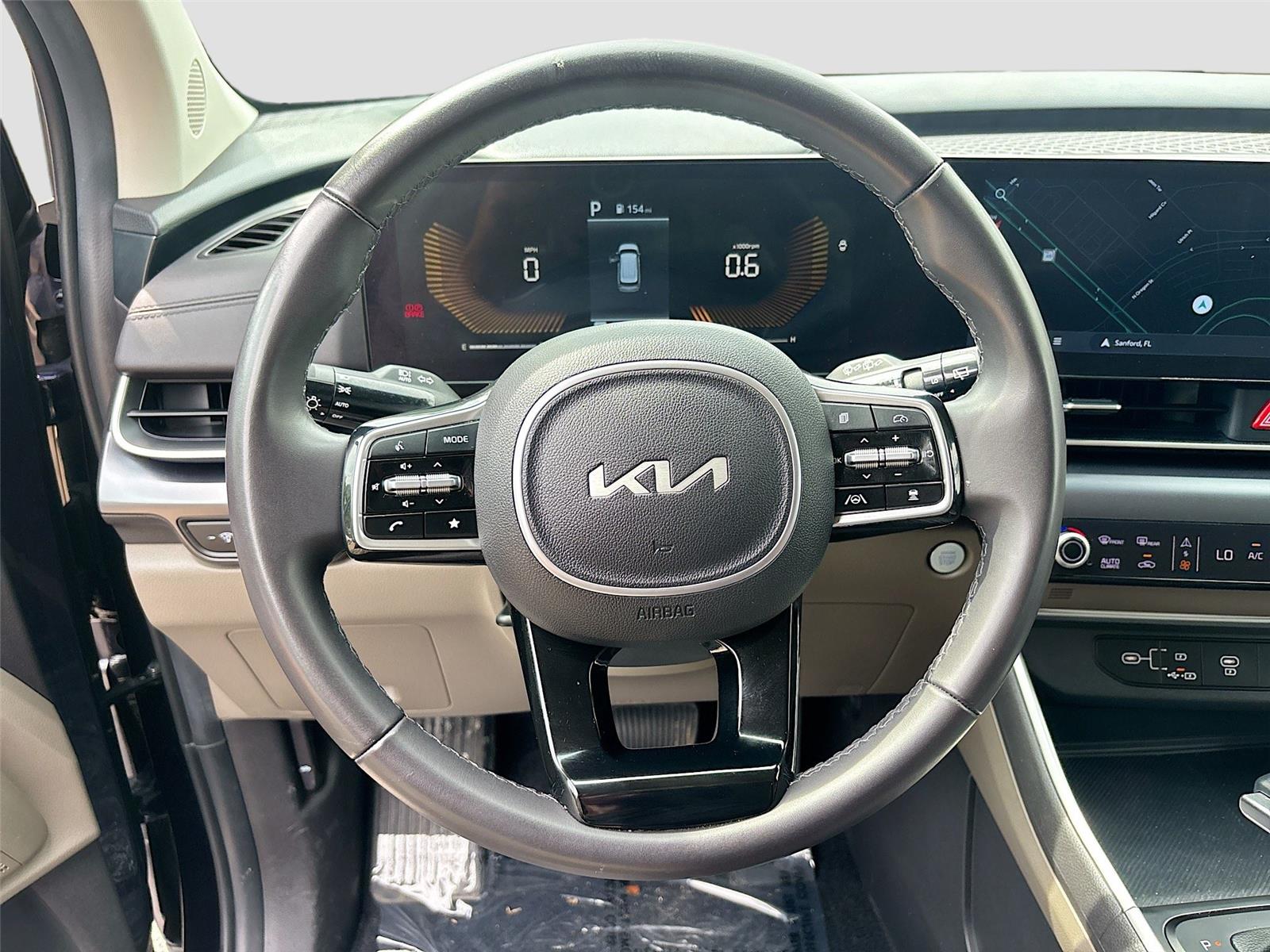 2025 Kia Carnival LXS