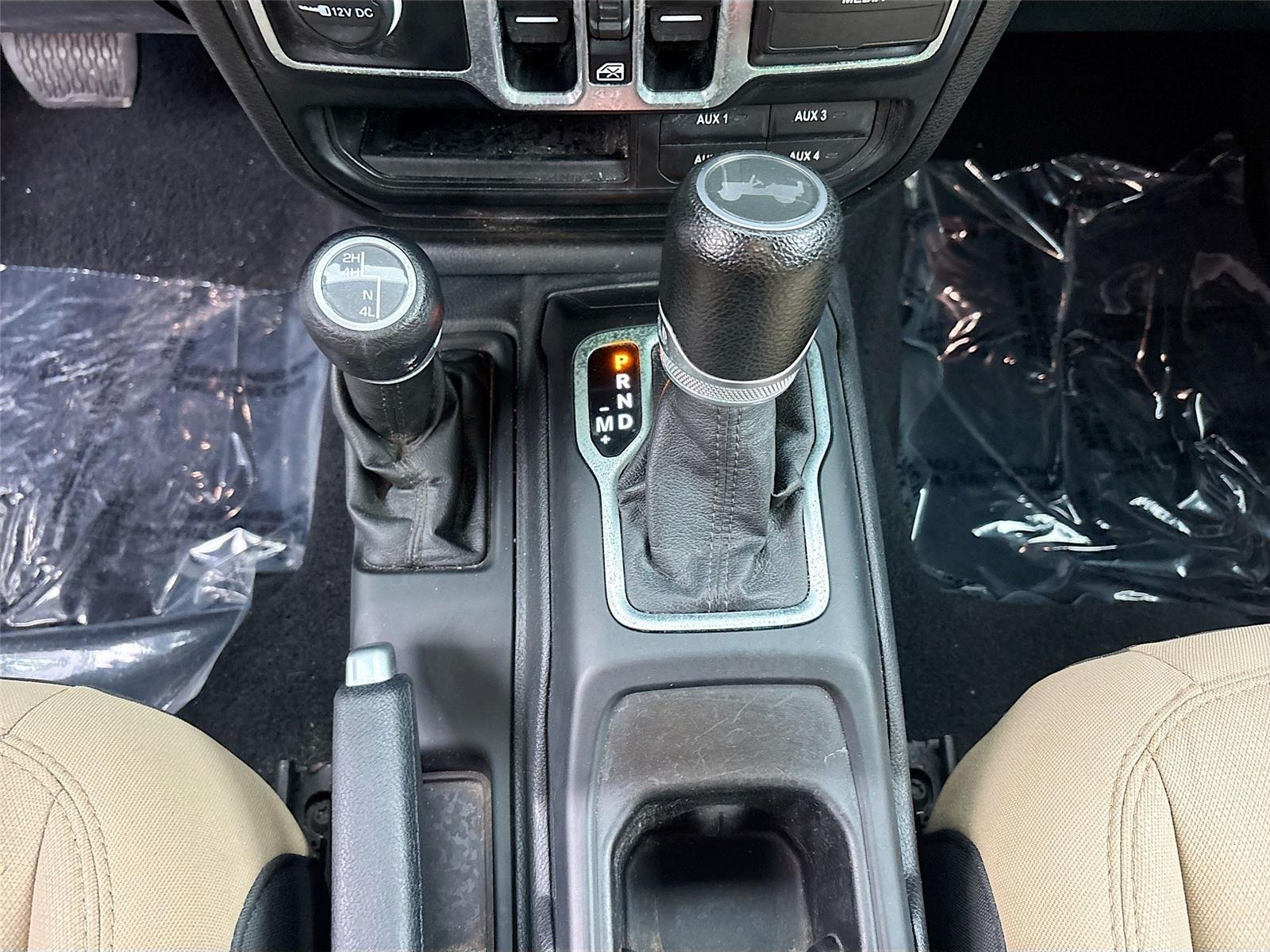 2020 Jeep Wrangler Unlimited Black and Tan
