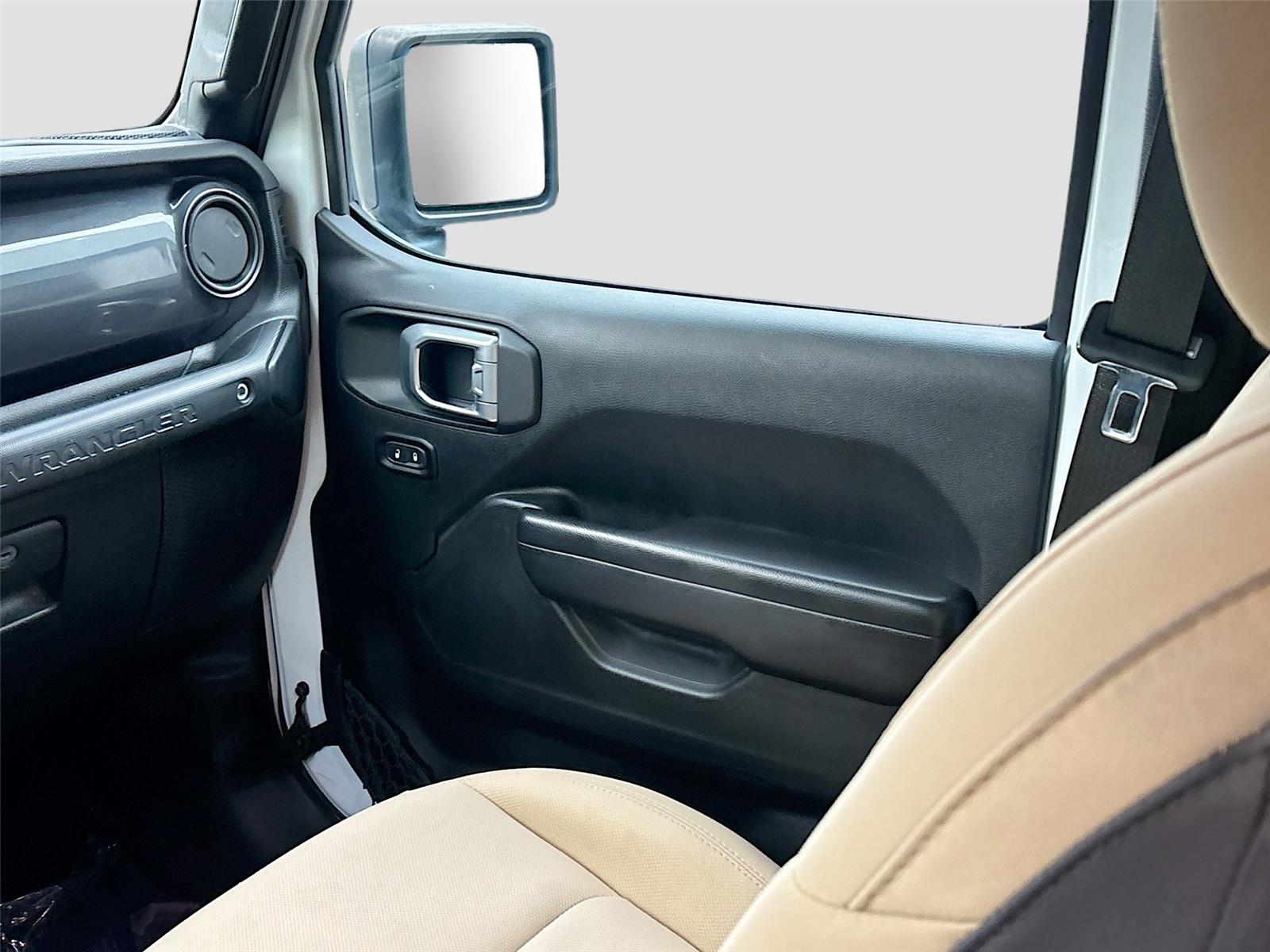 2020 Jeep Wrangler Unlimited Black and Tan