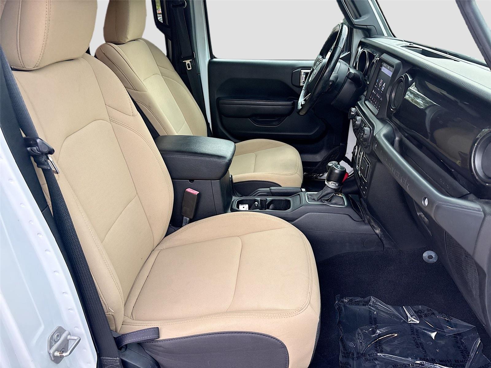2020 Jeep Wrangler Unlimited Black and Tan