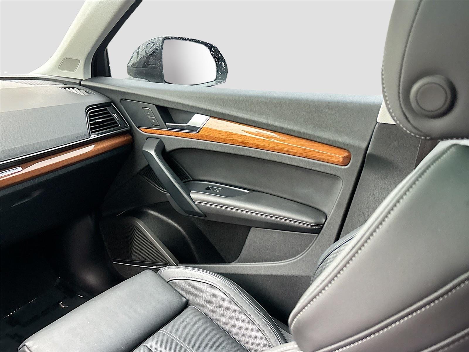 2023 Audi Q5 Premium Plus