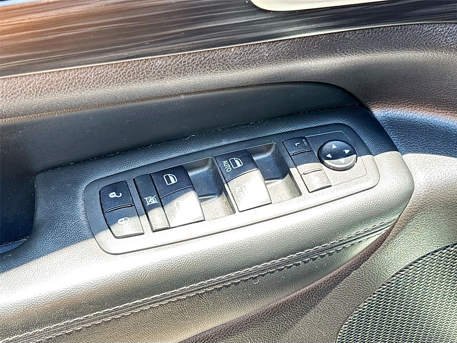 2019 Jeep Grand Cherokee Laredo E