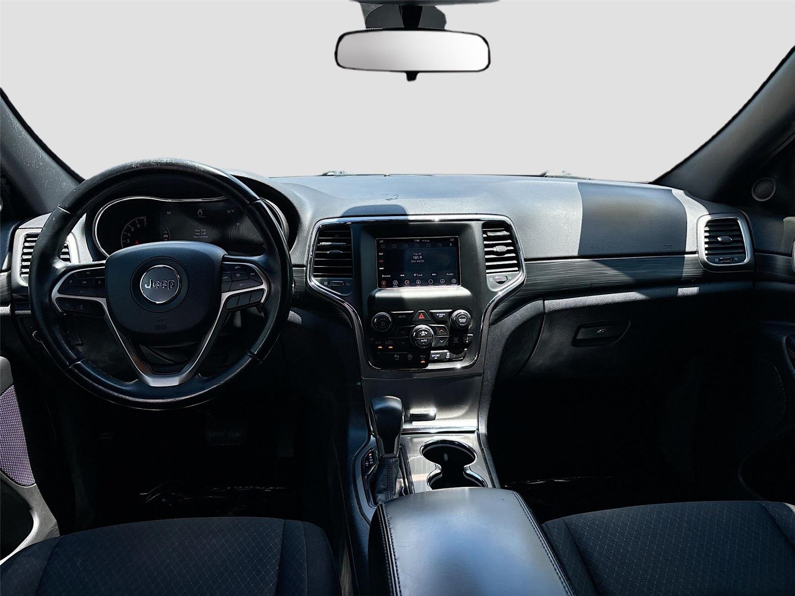 2019 Jeep Grand Cherokee Laredo E