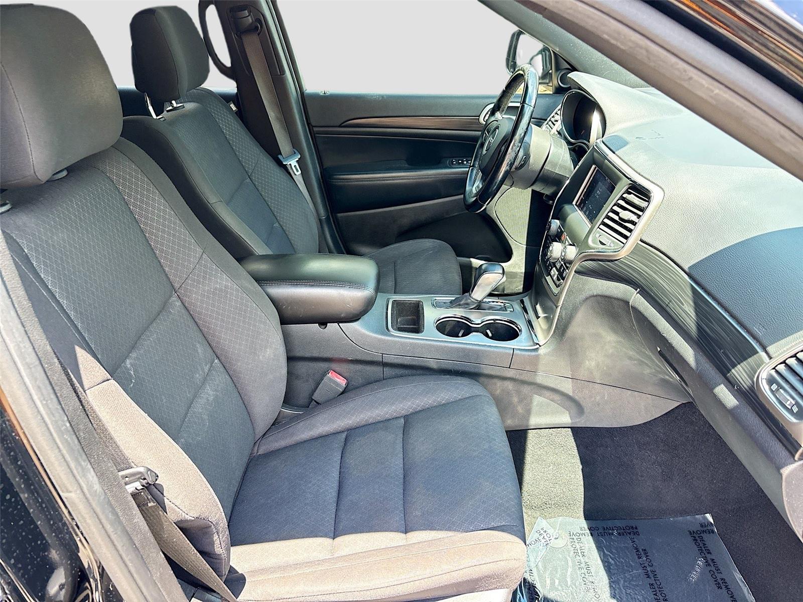 2019 Jeep Grand Cherokee Laredo E