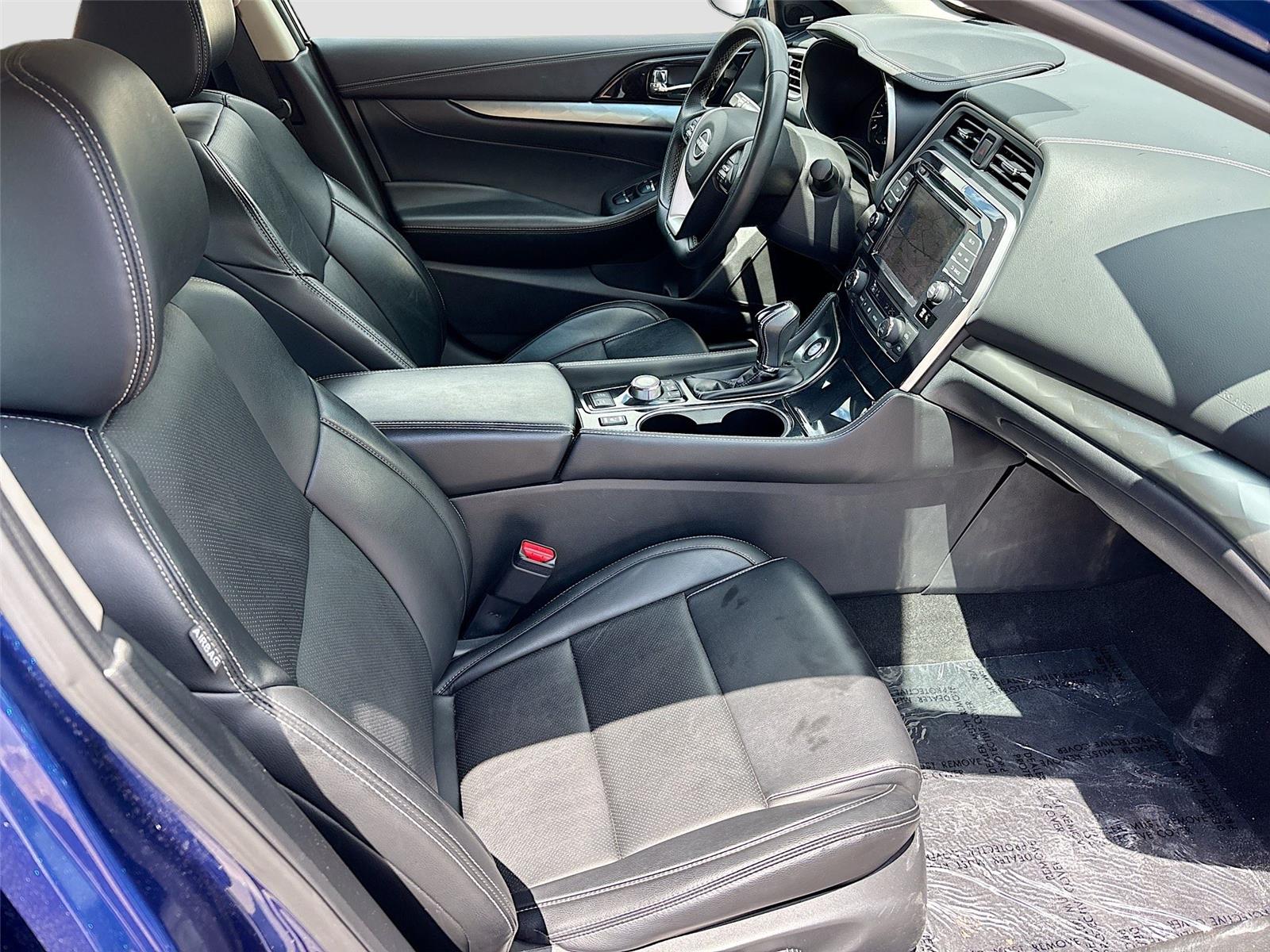 2023 NISSAN MAXIMA SL