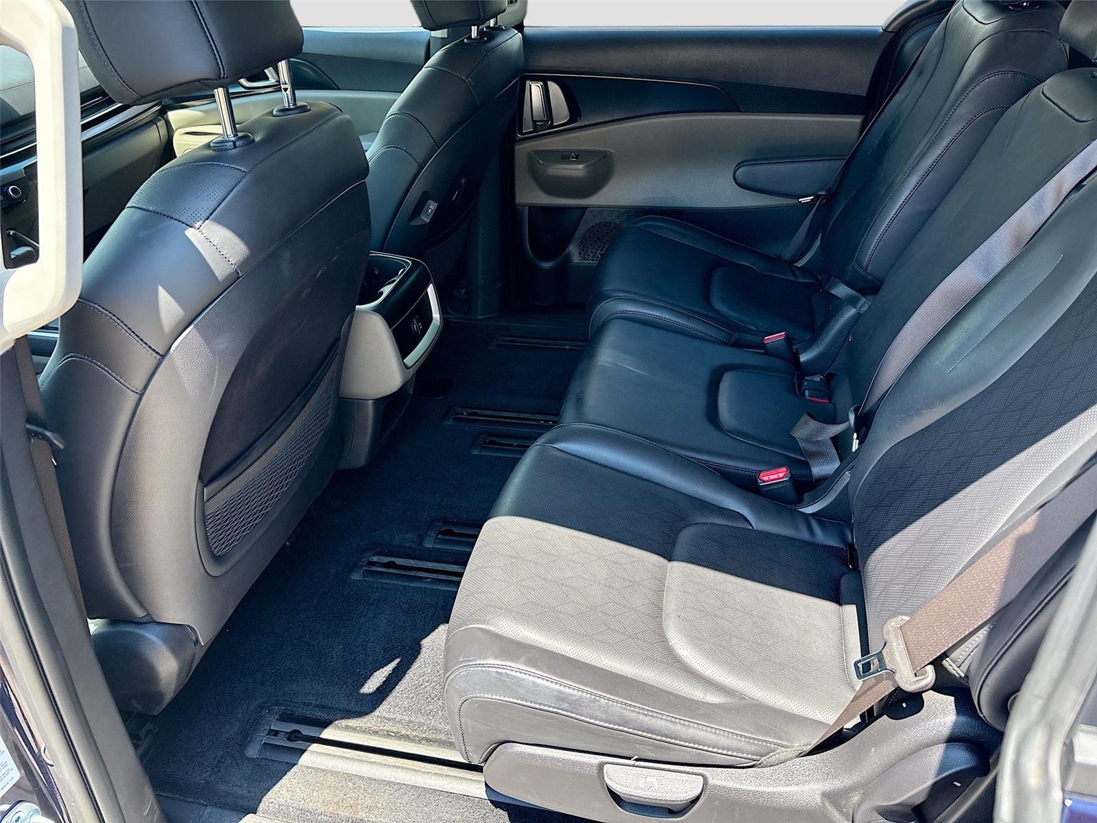 2025 Kia Carnival LXS