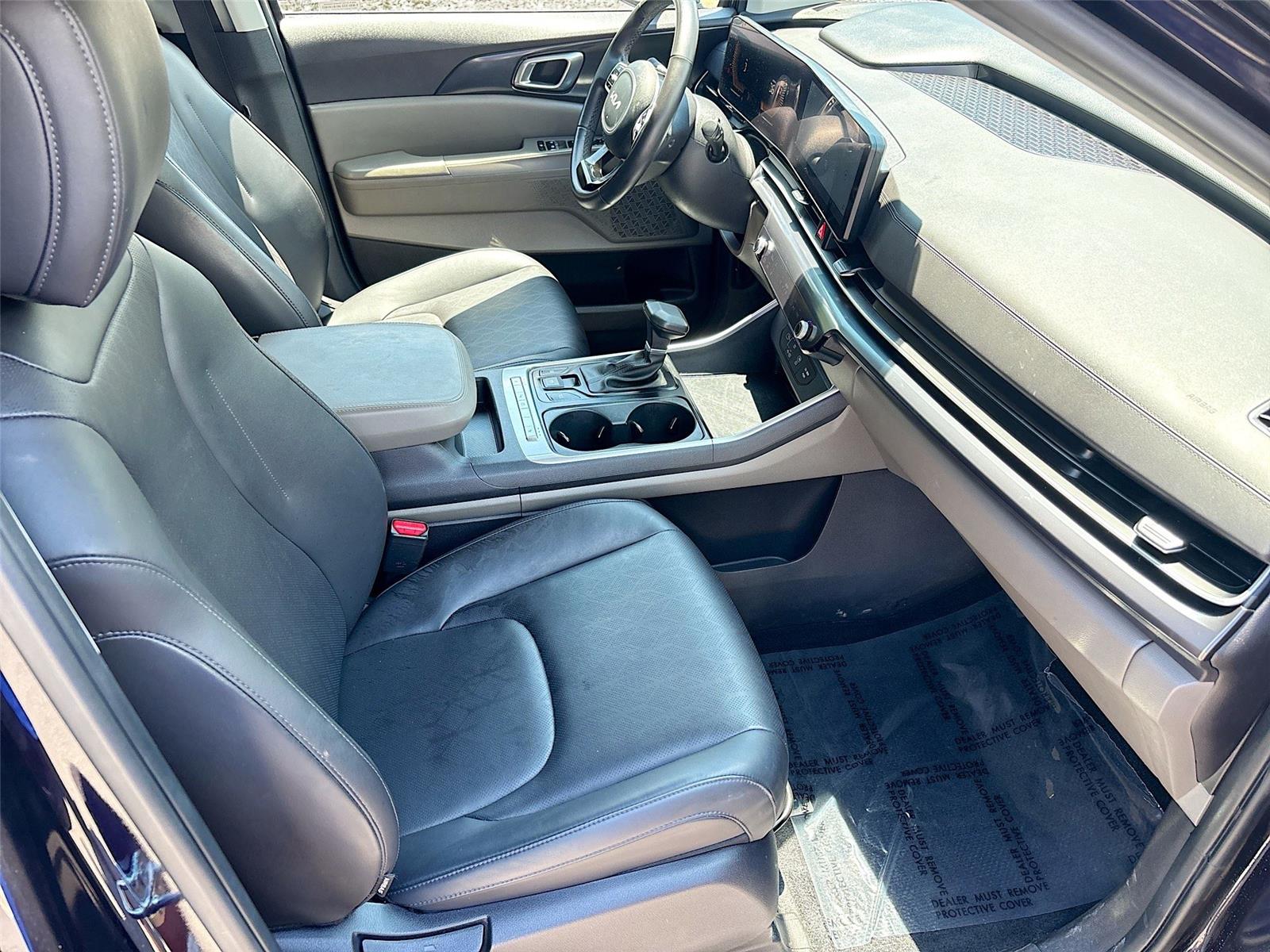 2025 Kia Carnival LXS
