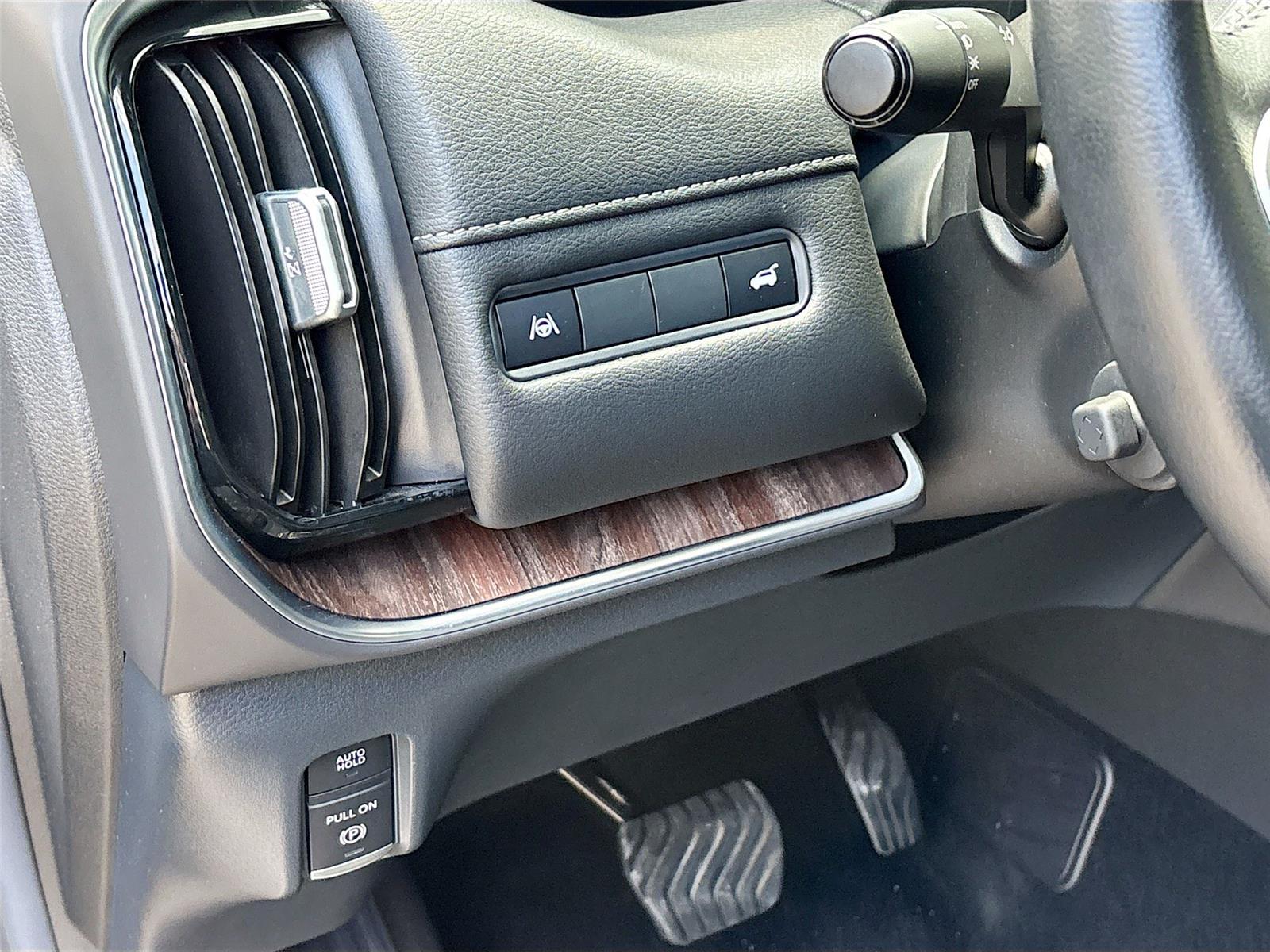 2025 Nissan Armada SL